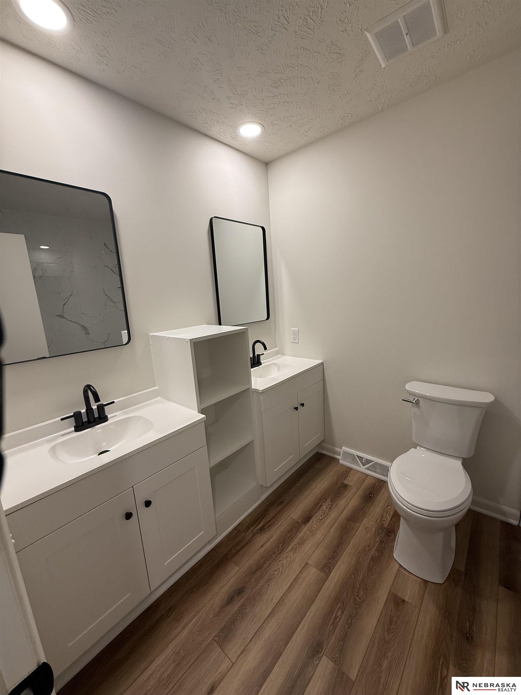 9938 Orchard Circle, Omaha, Nebraska image 11