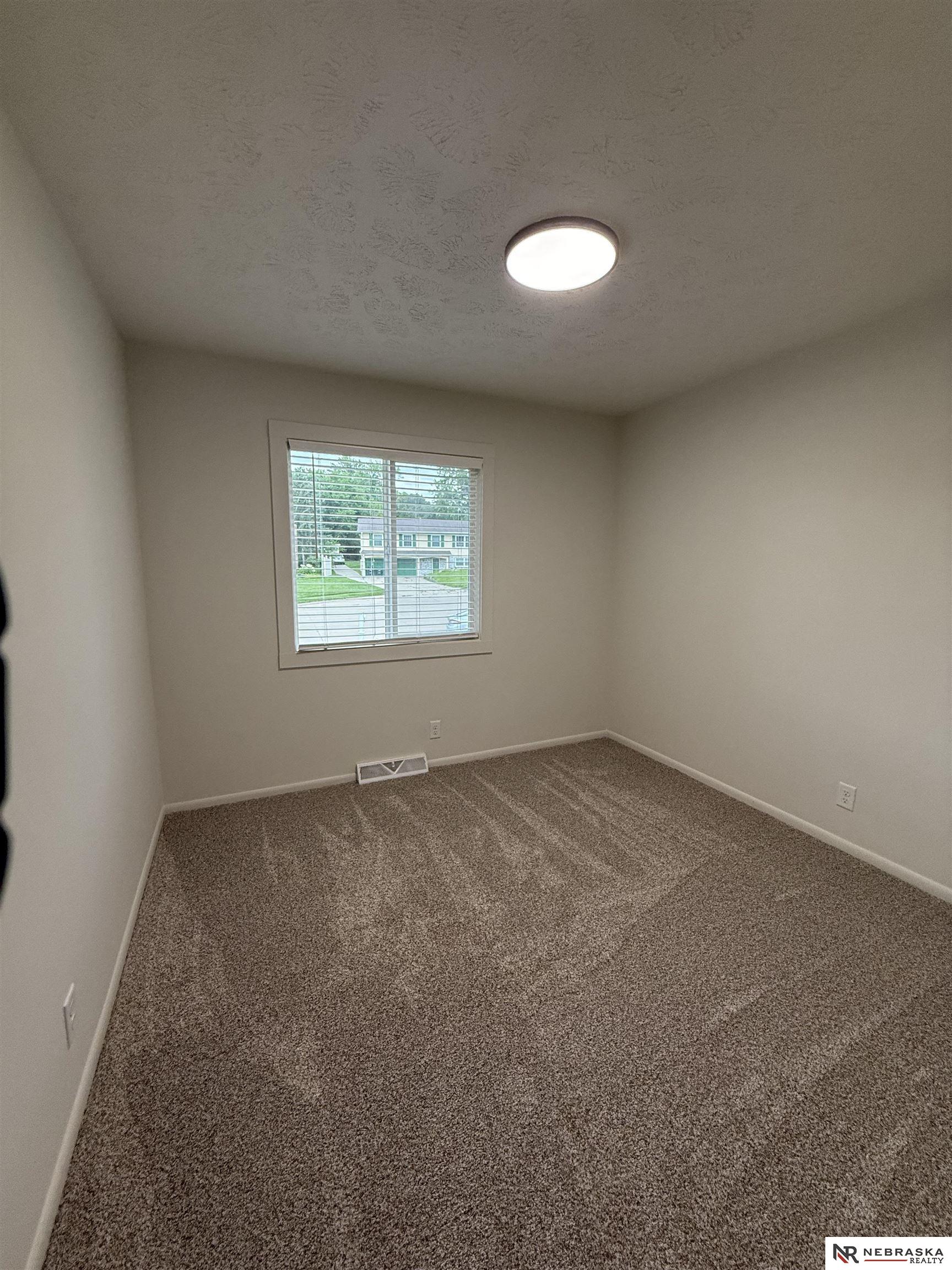 9938 Orchard Circle, Omaha, Nebraska image 14