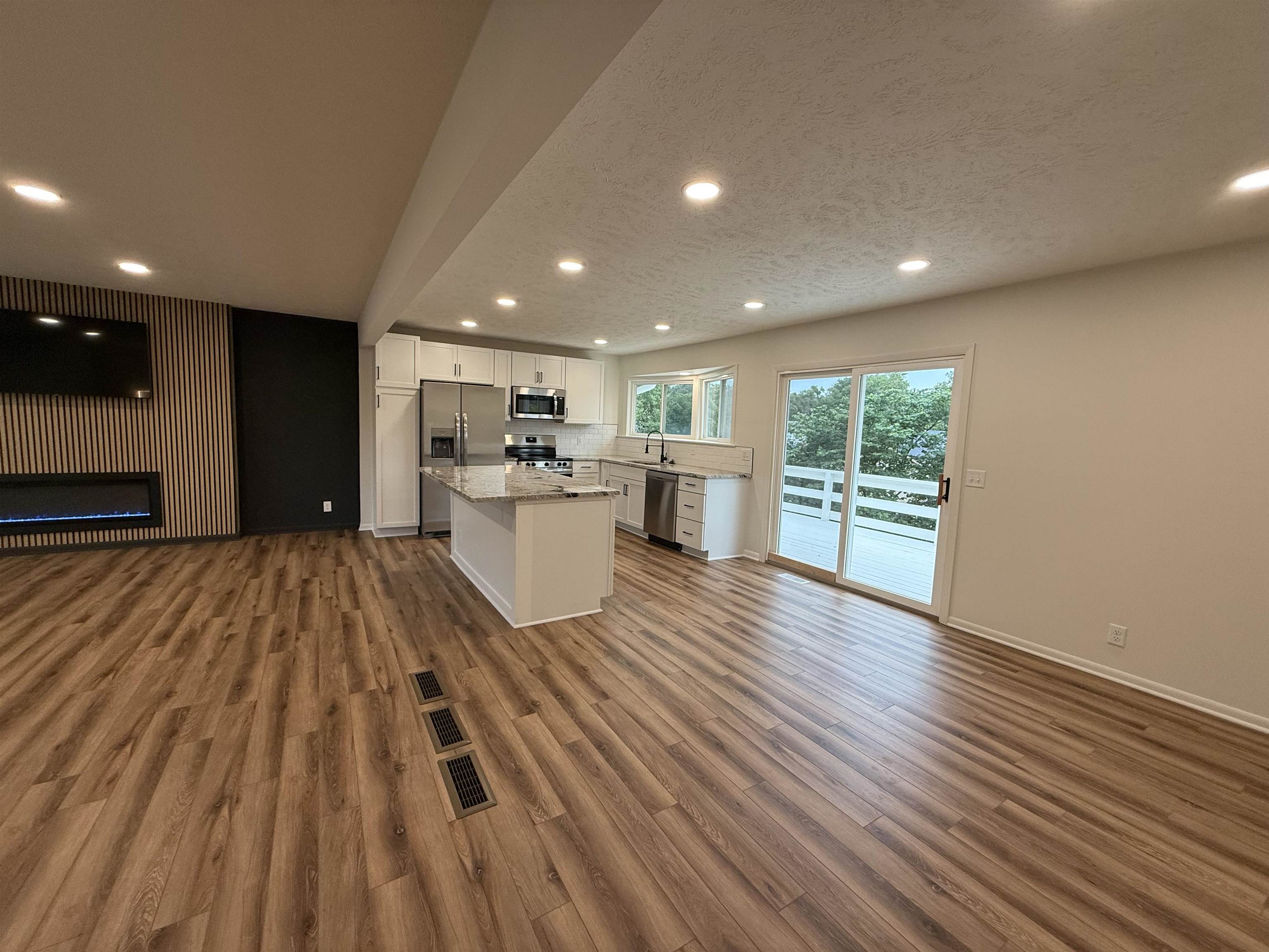 9938 Orchard Circle, Omaha, Nebraska image 4