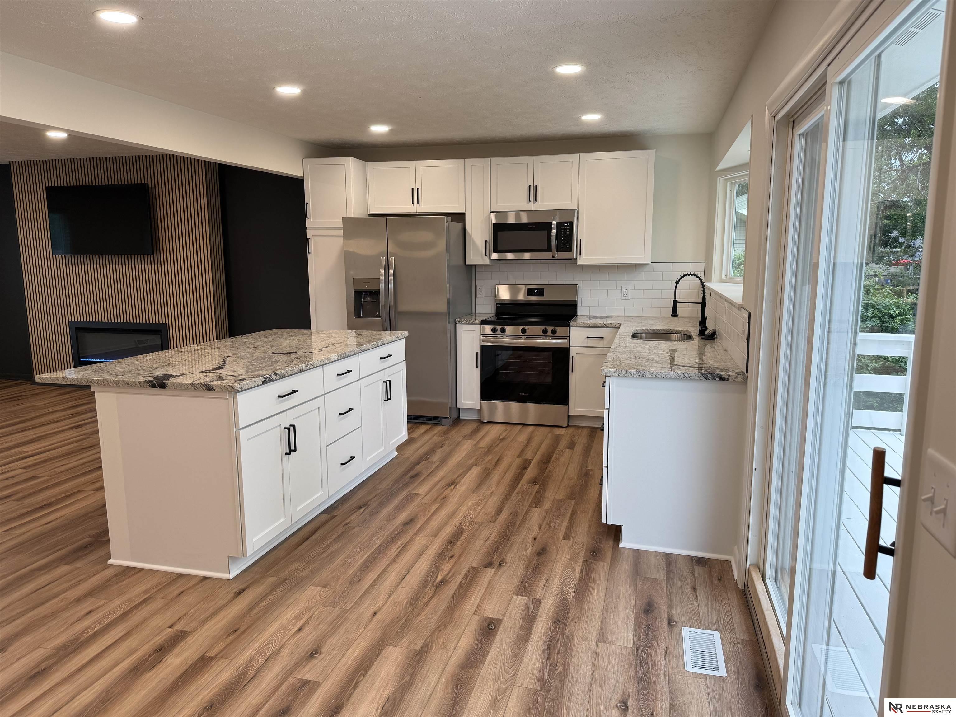 9938 Orchard Circle, Omaha, Nebraska image 7