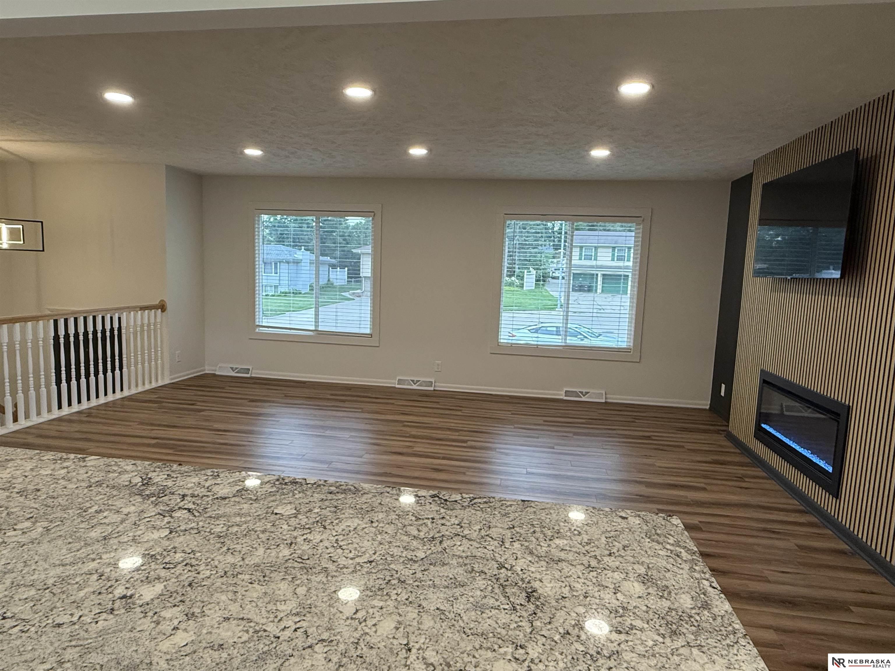 9938 Orchard Circle, Omaha, Nebraska image 9