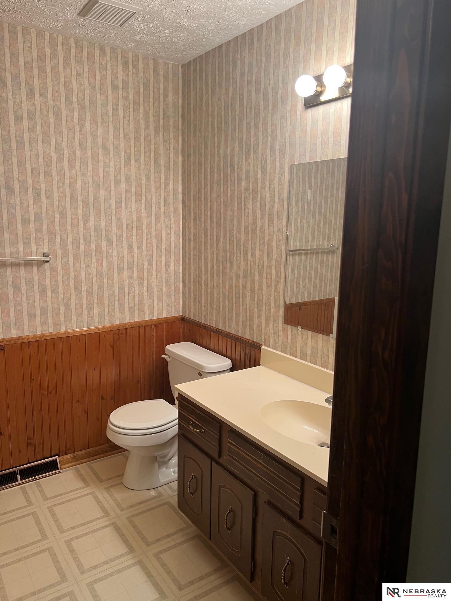 6211 S 150th Street, Omaha, Nebraska image 15