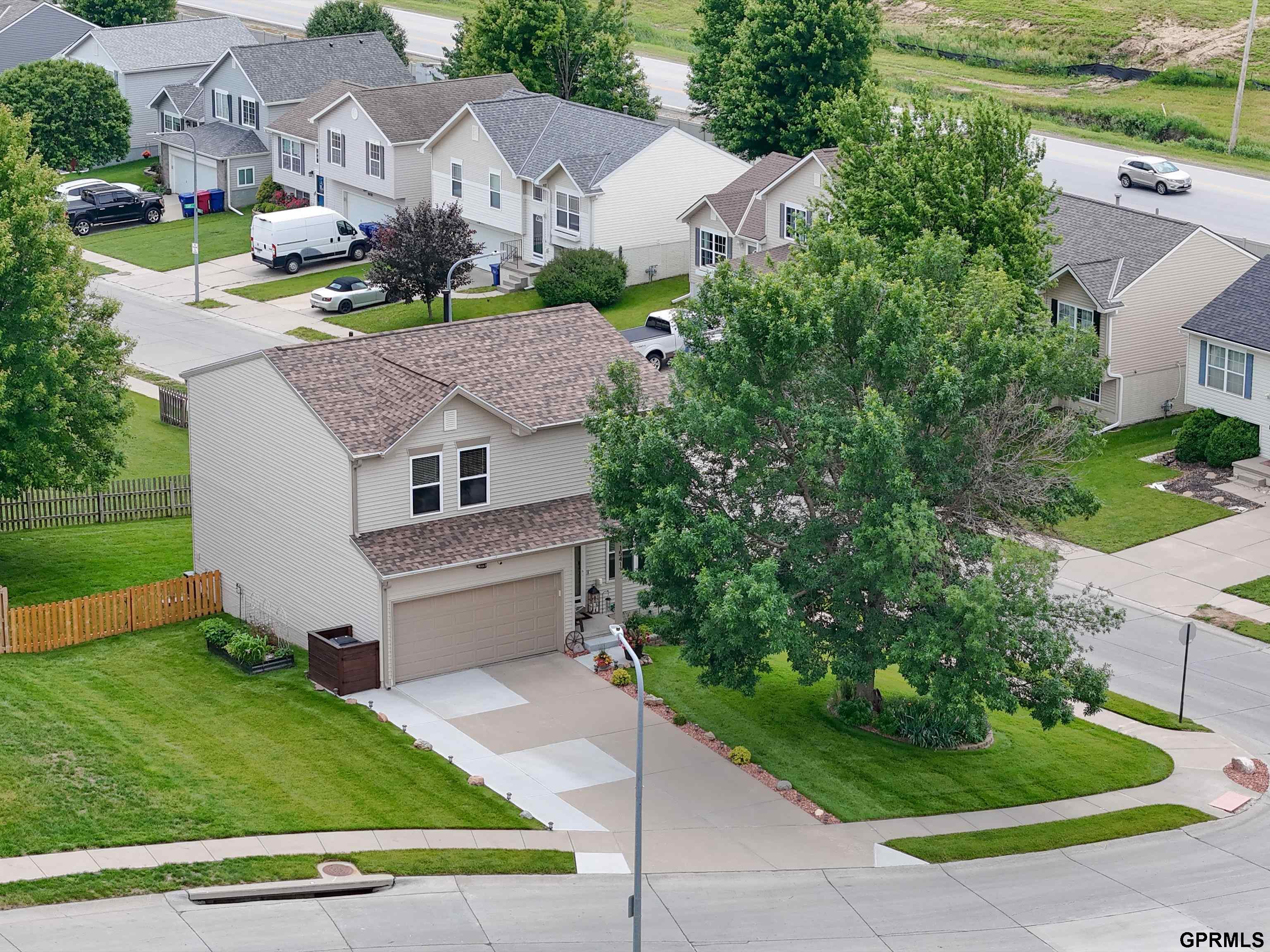15413 Bondesson Street, Bennington, Nebraska image 2