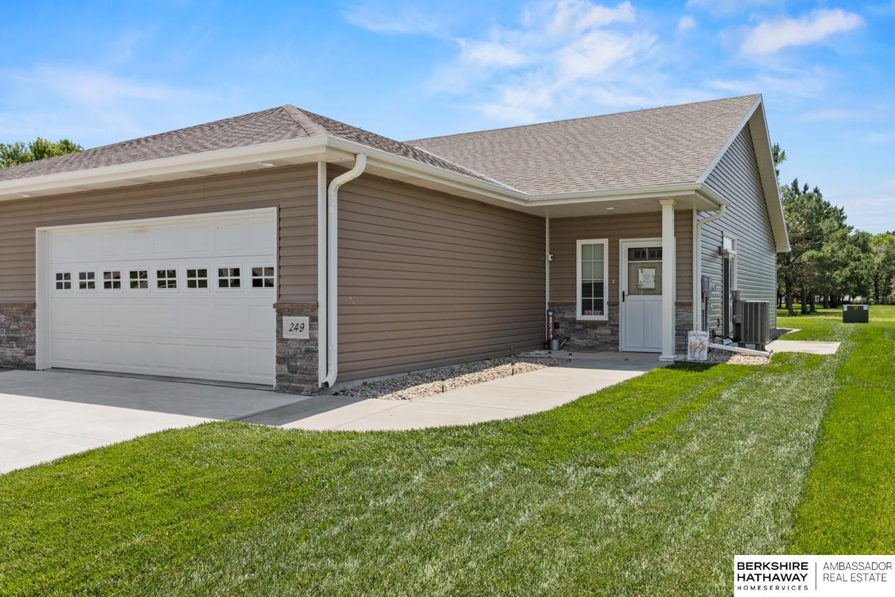 249 Langworthy Lane, Seward, Nebraska image 1