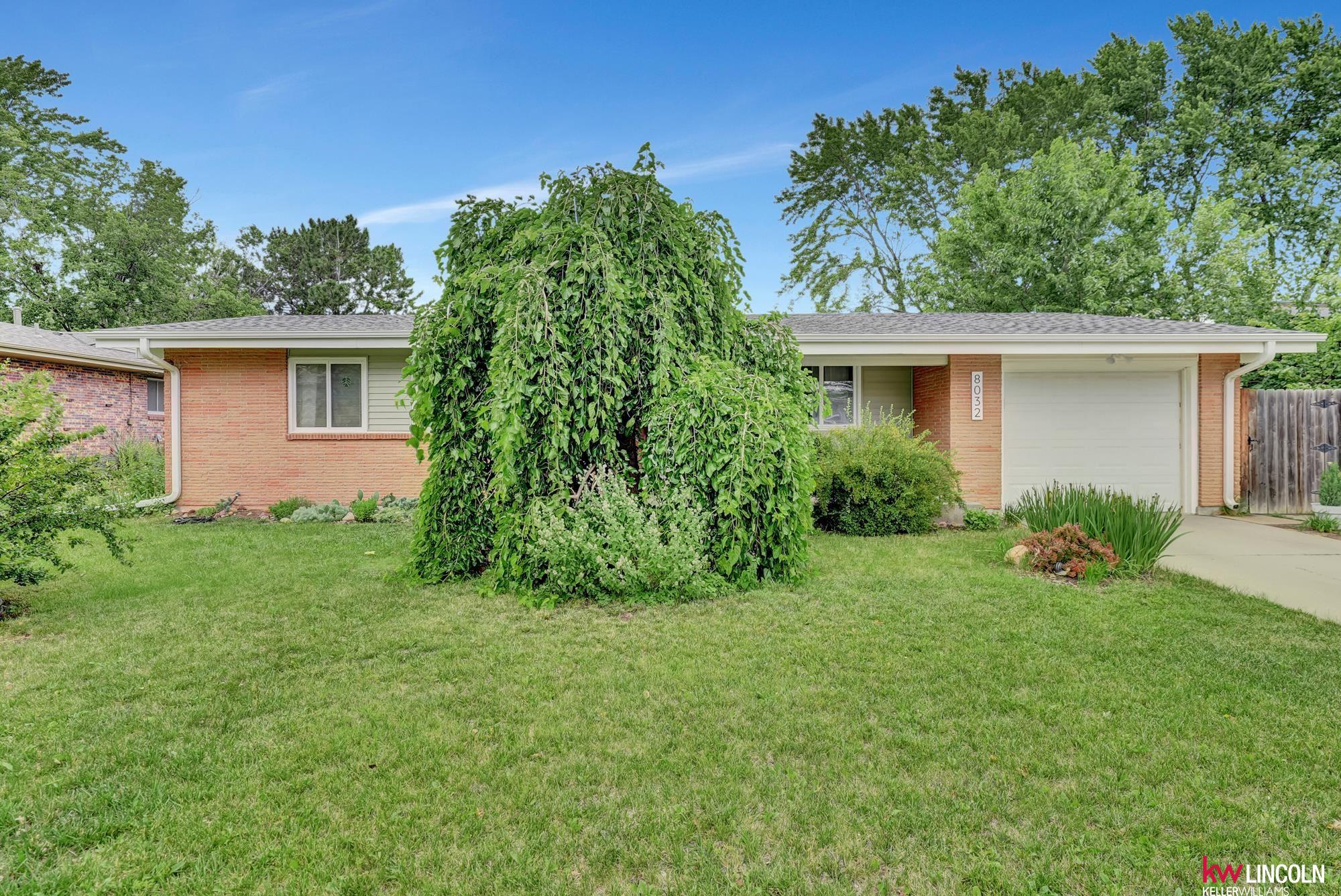 8032 E Avon Lane, Lincoln, Nebraska image 2