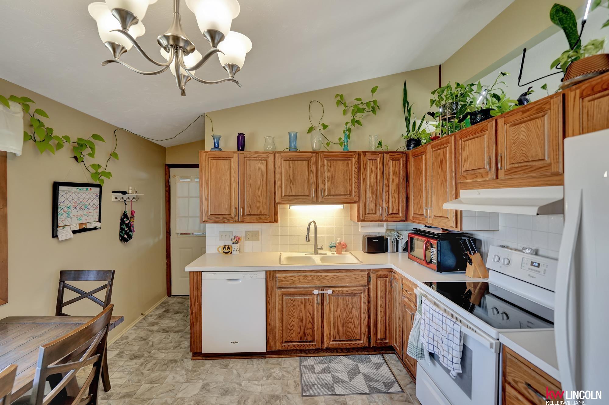 8032 E Avon Lane, Lincoln, Nebraska image 13