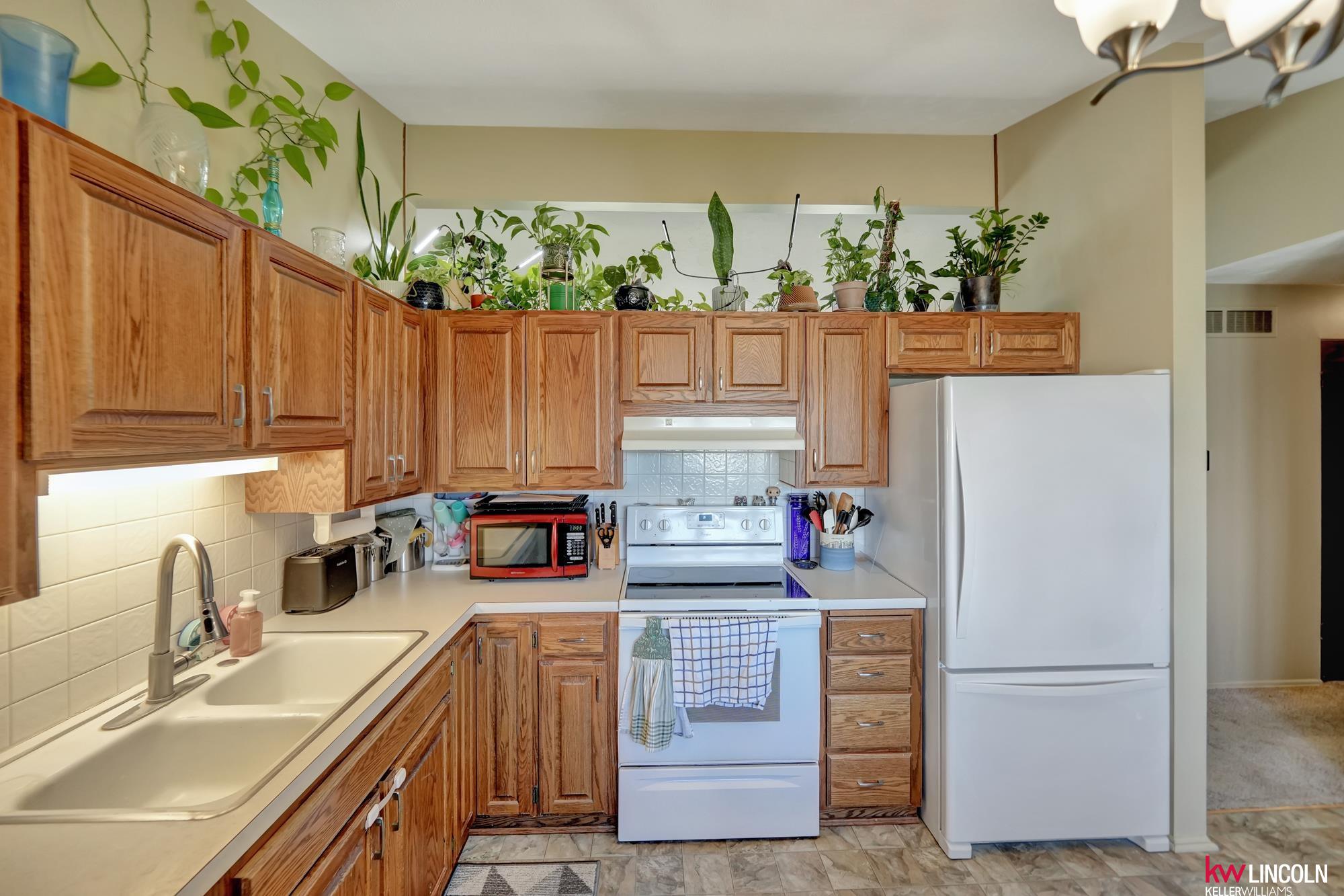8032 E Avon Lane, Lincoln, Nebraska image 14