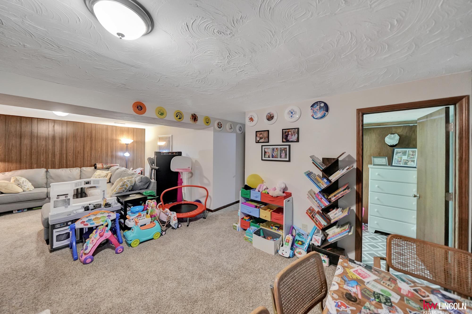 8032 E Avon Lane, Lincoln, Nebraska image 30