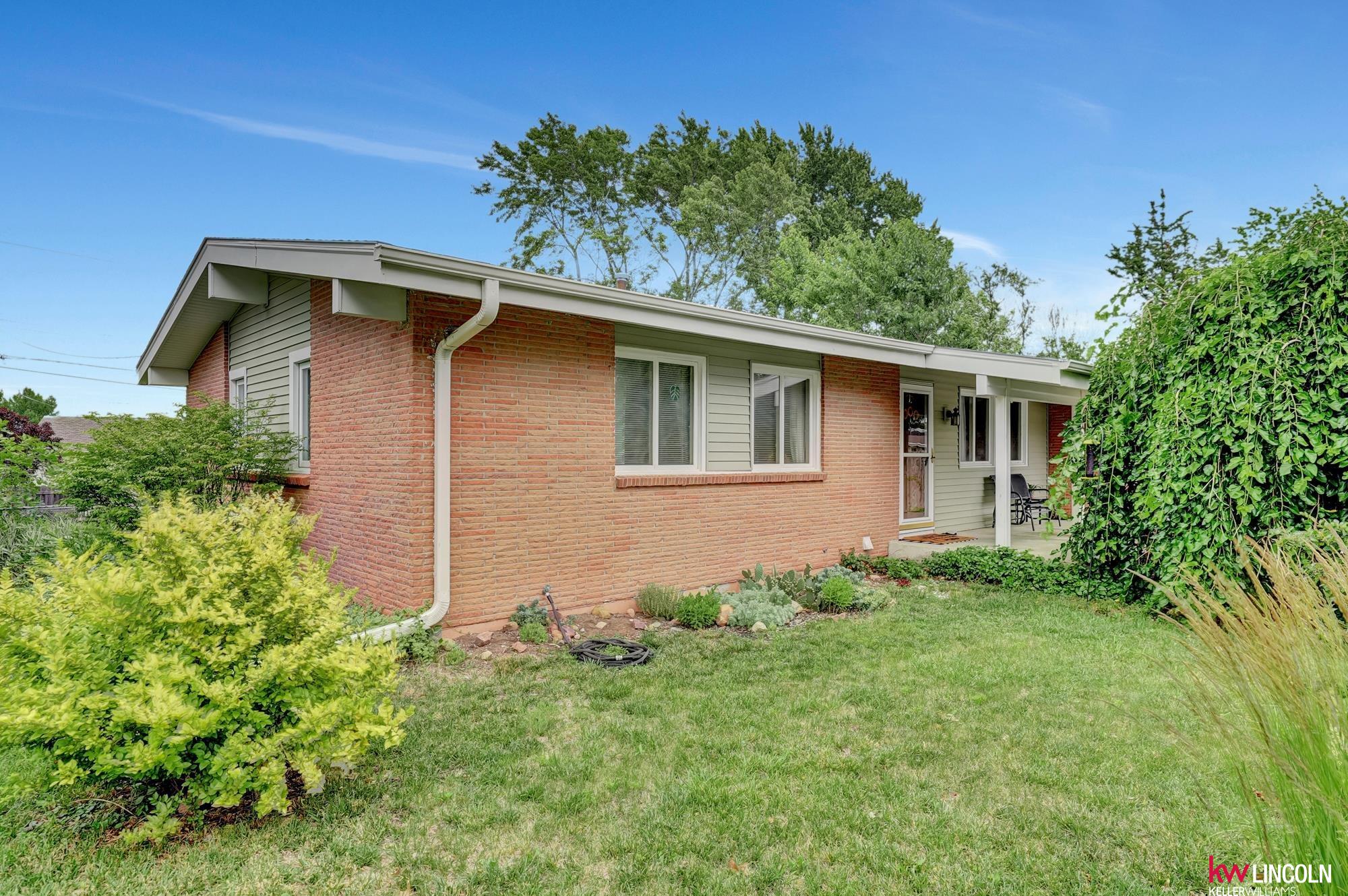 8032 E Avon Lane, Lincoln, Nebraska image 5