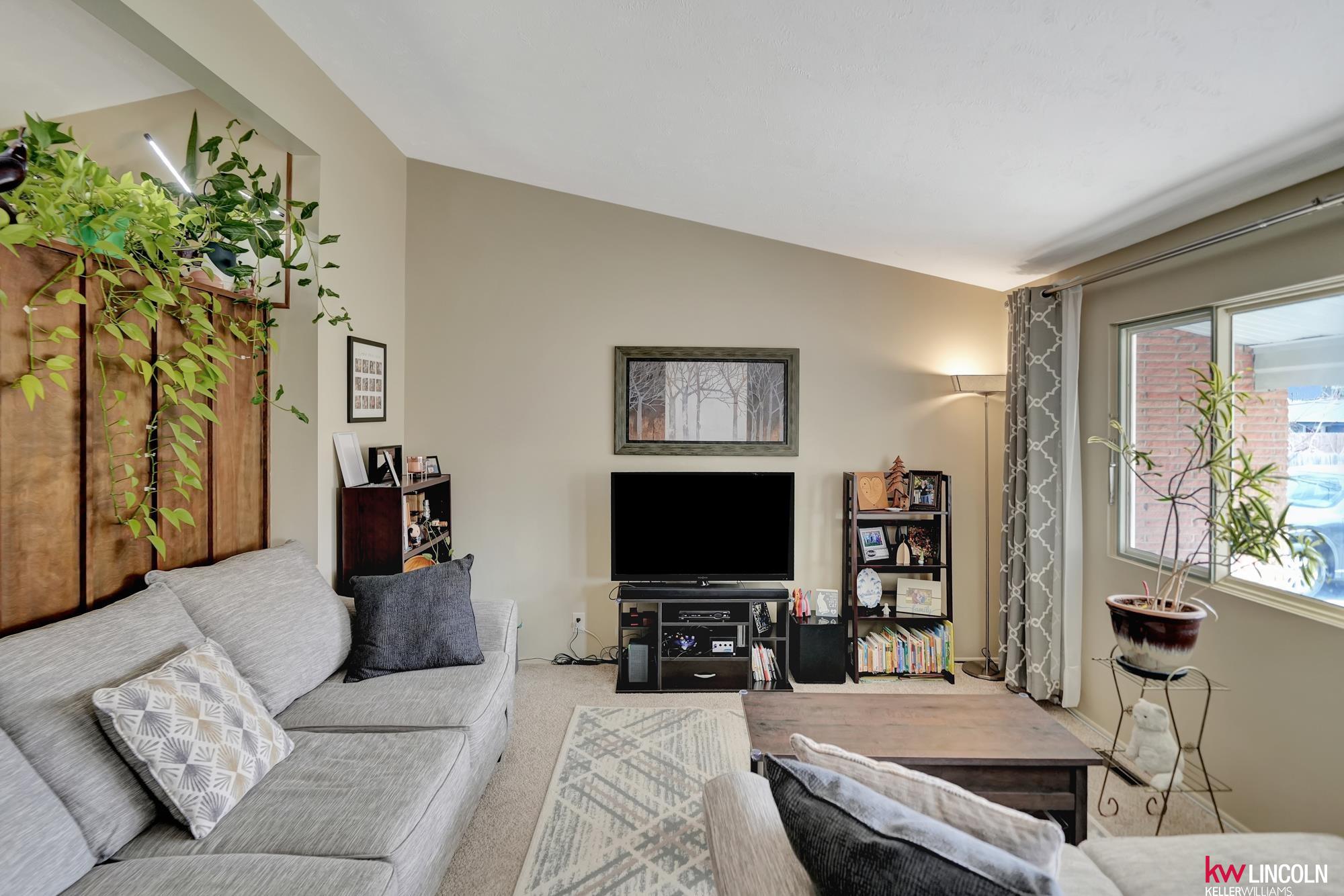 8032 E Avon Lane, Lincoln, Nebraska image 7