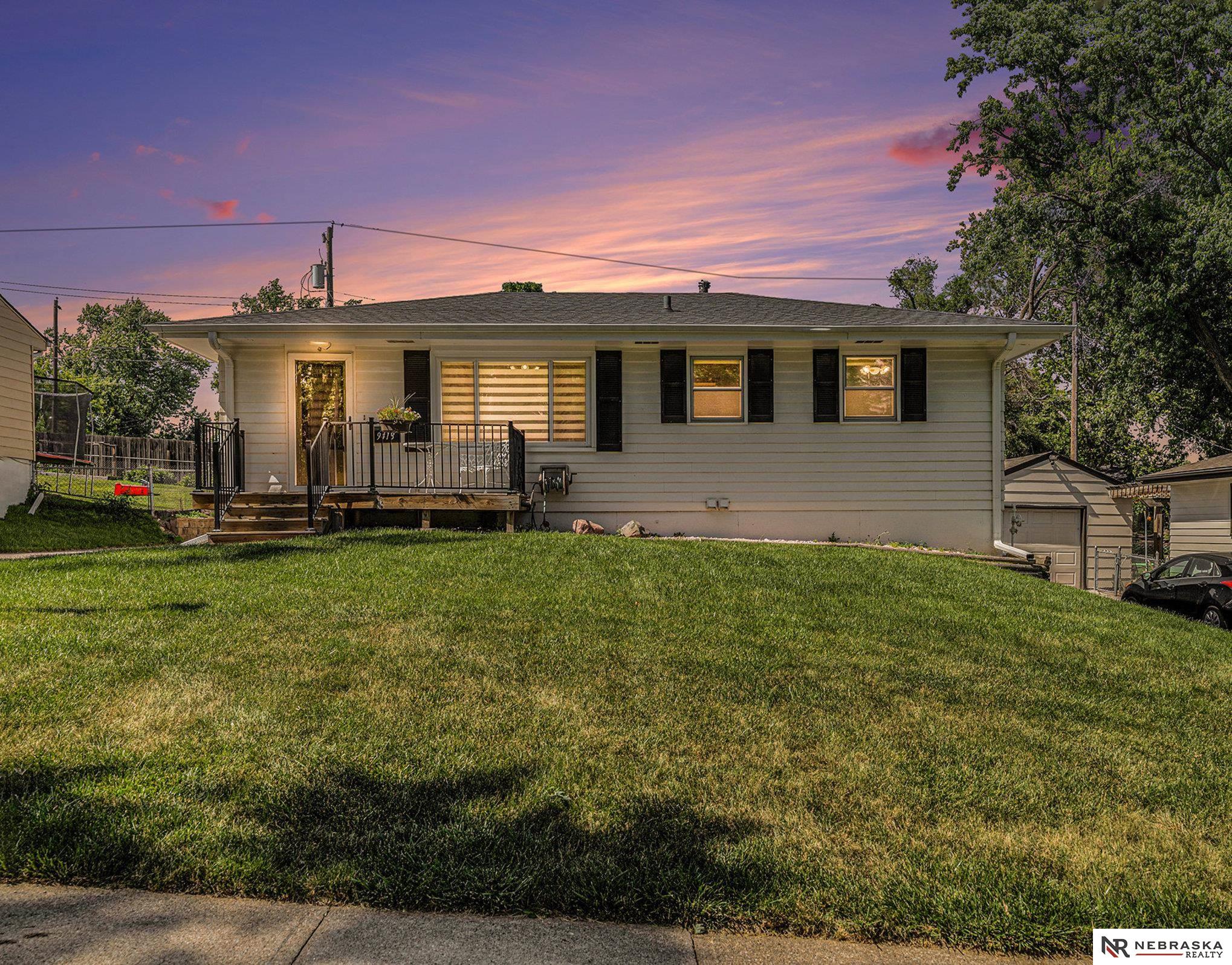 507 Deer Run Lane, Papillion, Nebraska image 1