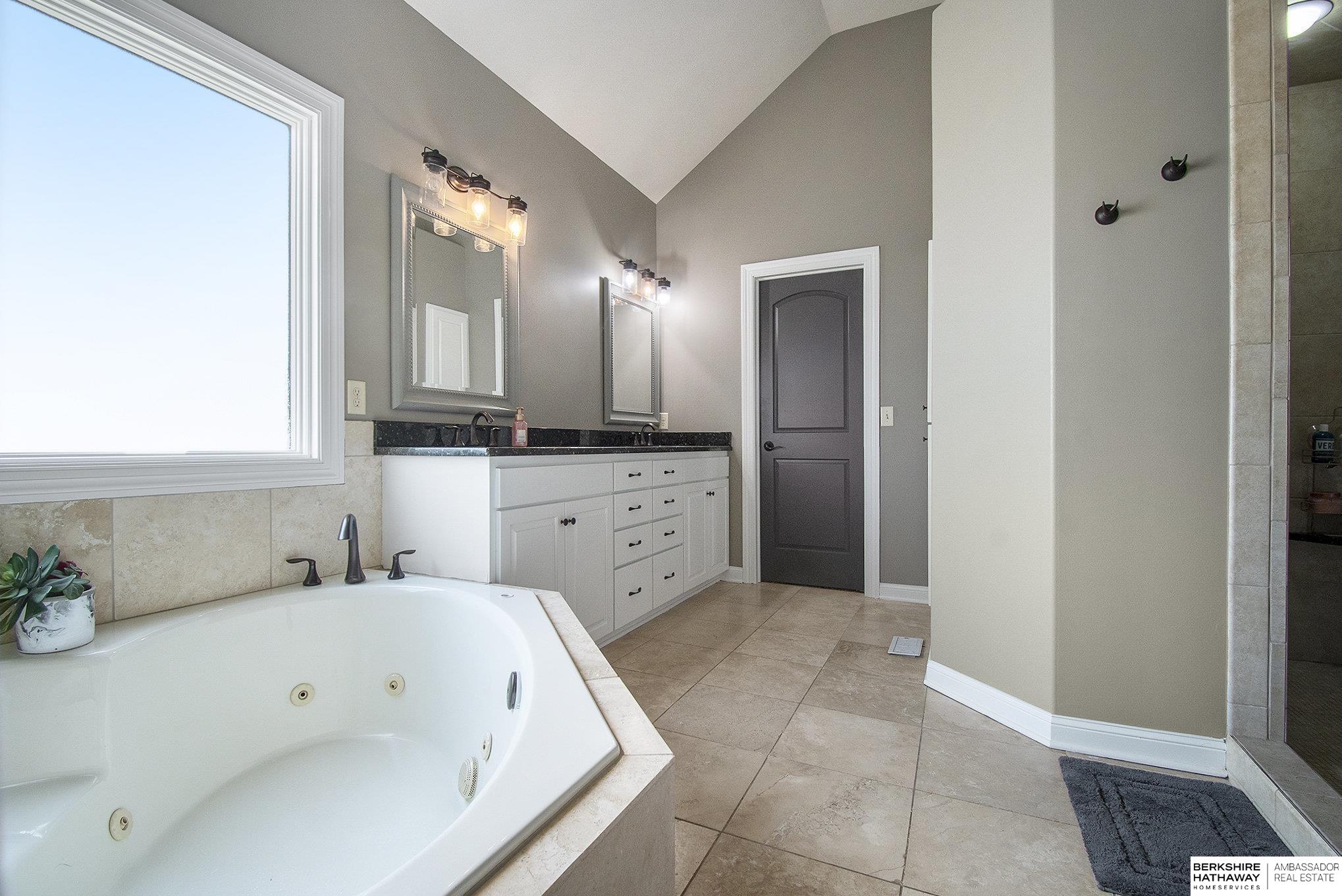 3905 N 269th Circle, Valley, Nebraska image 29
