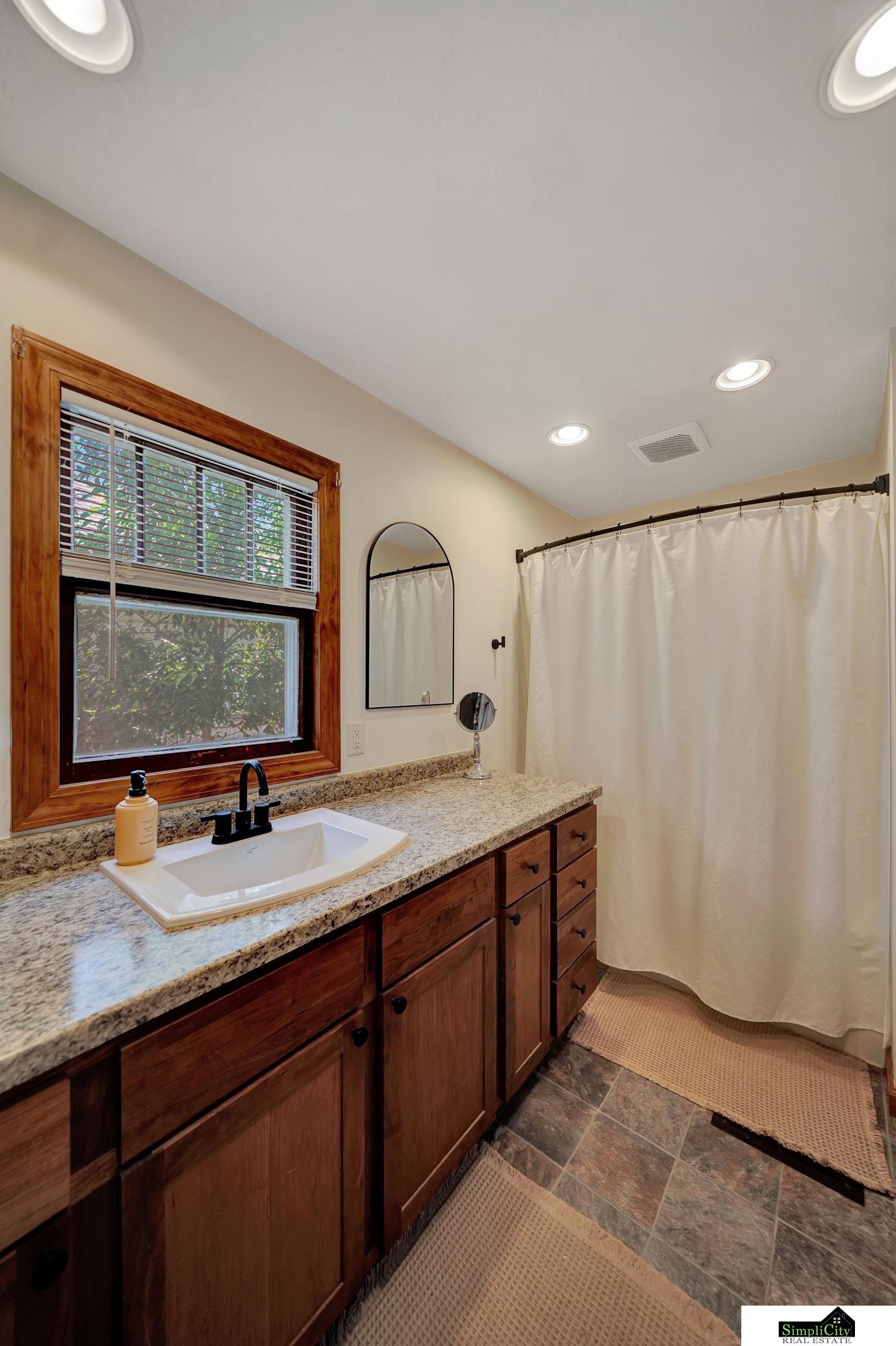2934 Sumner Street, Lincoln, Nebraska image 21