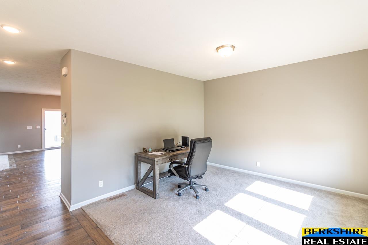 10569 S 111 Street, Papillion, Nebraska image 14