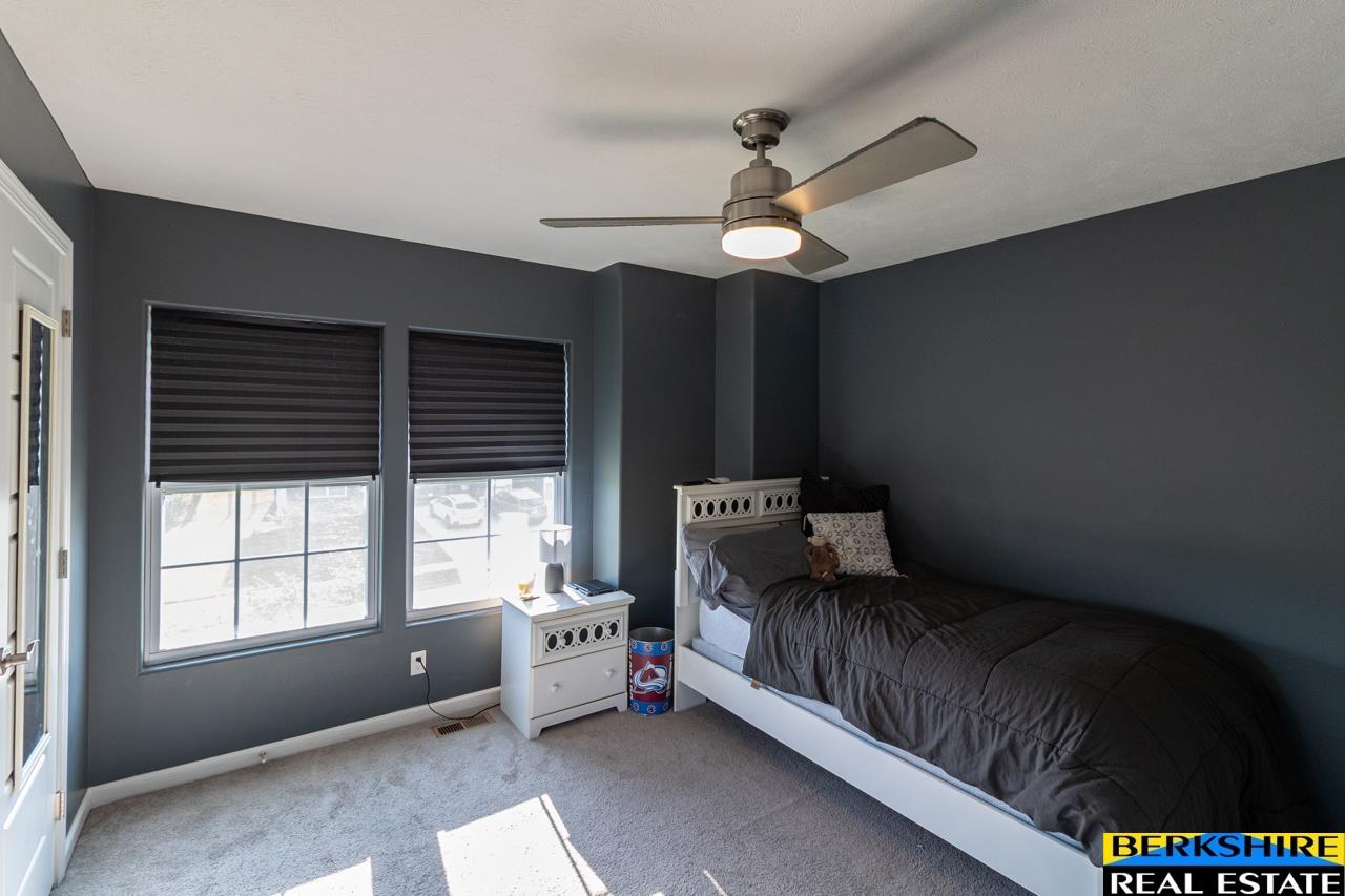 10569 S 111 Street, Papillion, Nebraska image 32