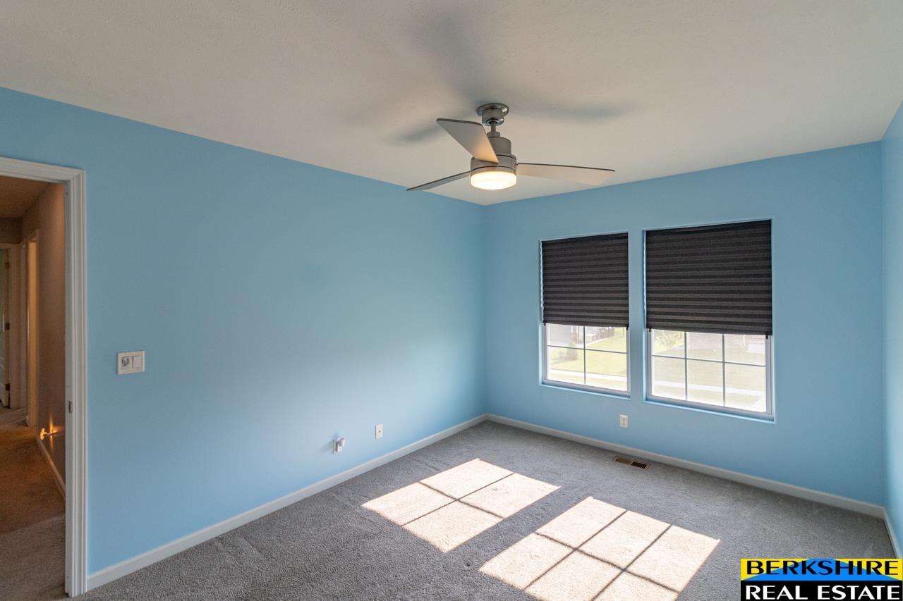 10569 S 111 Street, Papillion, Nebraska image 37