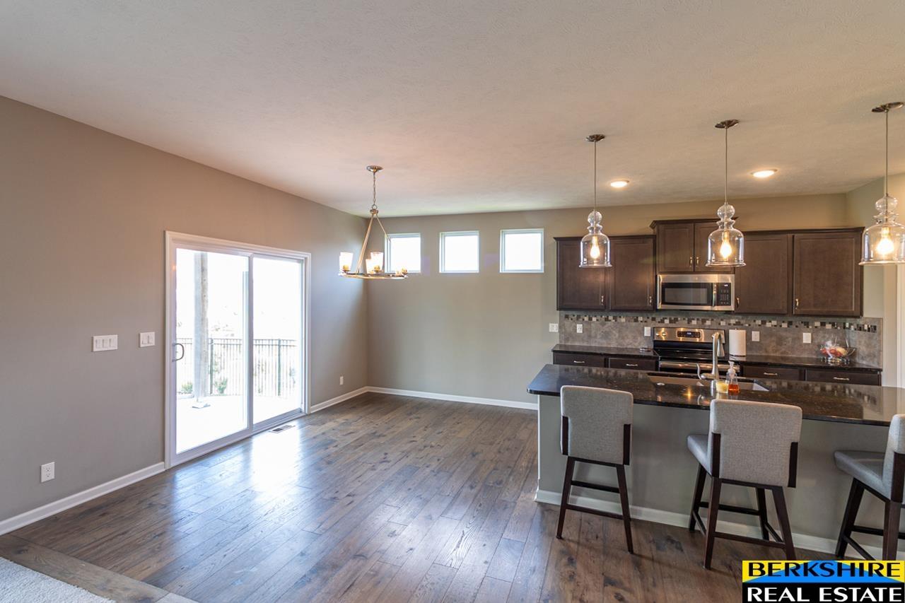 10569 S 111 Street, Papillion, Nebraska image 6