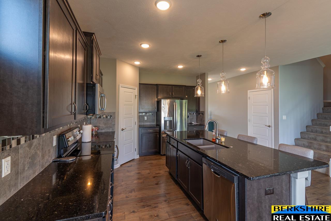 10569 S 111 Street, Papillion, Nebraska image 9