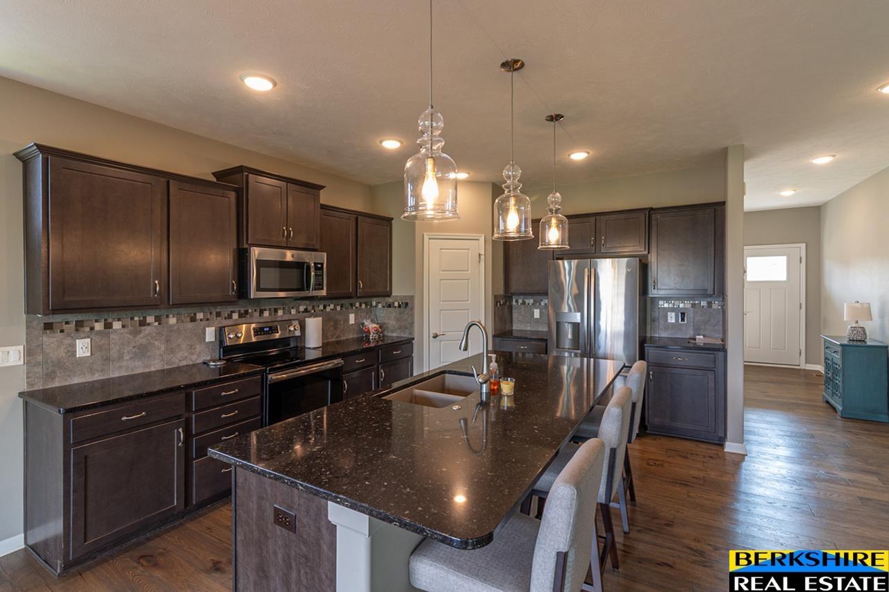 10569 S 111 Street, Papillion, Nebraska image 10