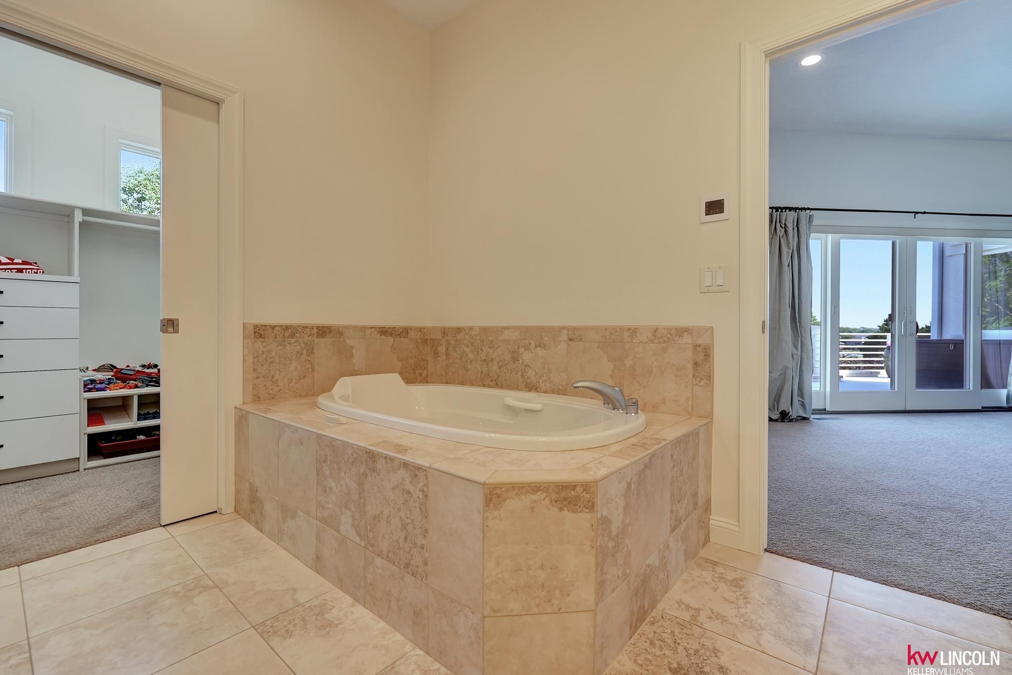5100 Sawgrass Drive, Lincoln, Nebraska image 39