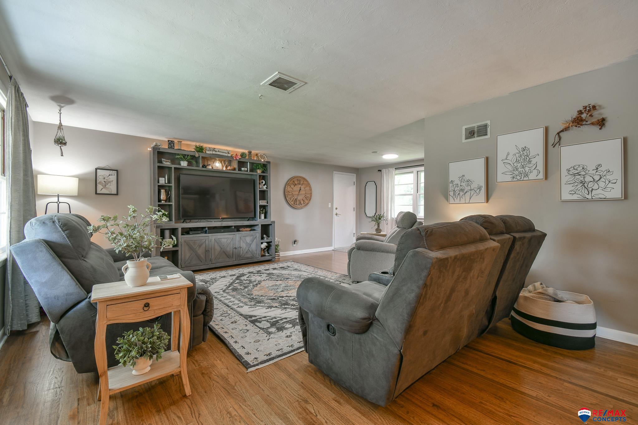 3760 S 40 Street, Lincoln, Nebraska image 9