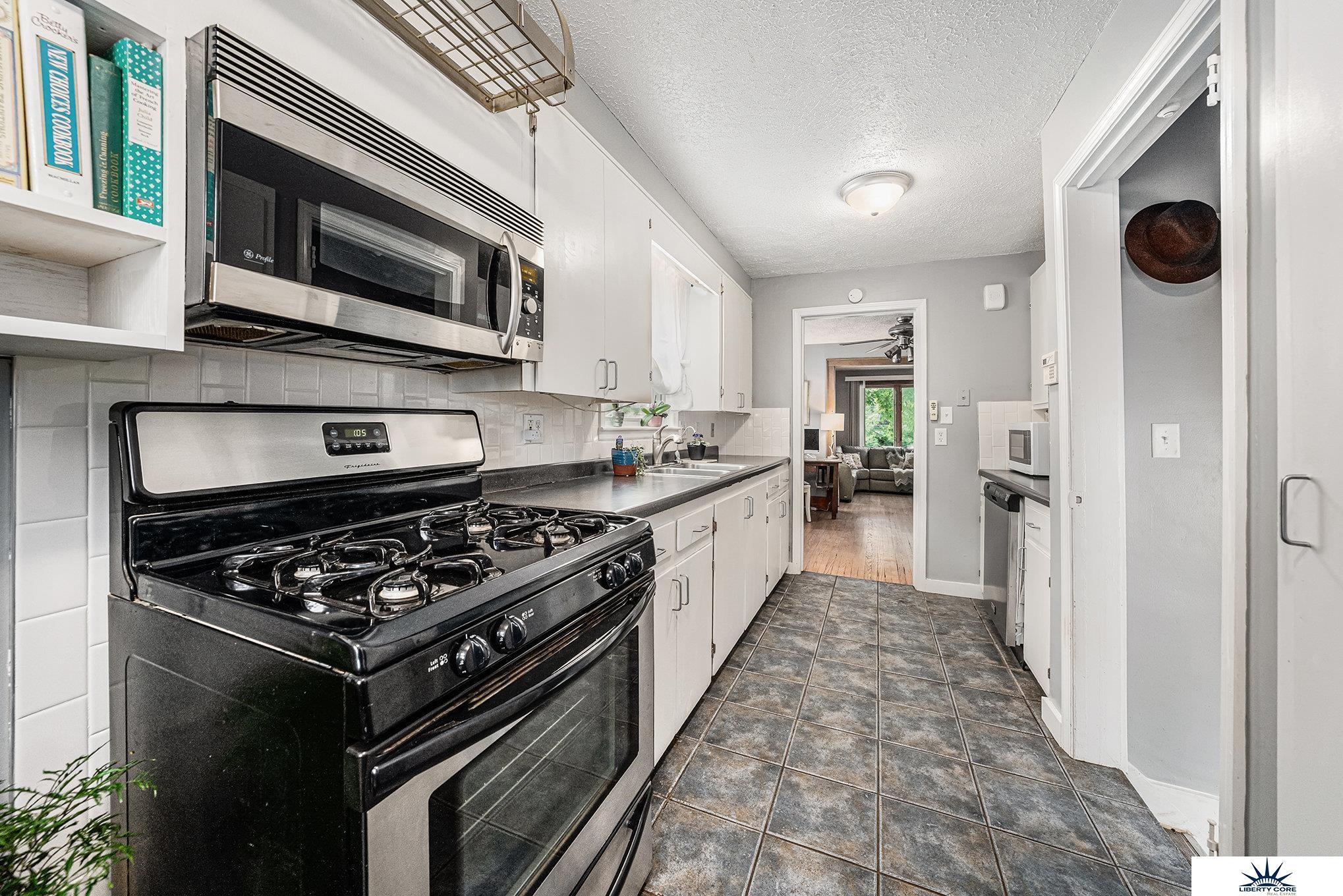 2027 N 65th Street, Omaha, Nebraska image 12