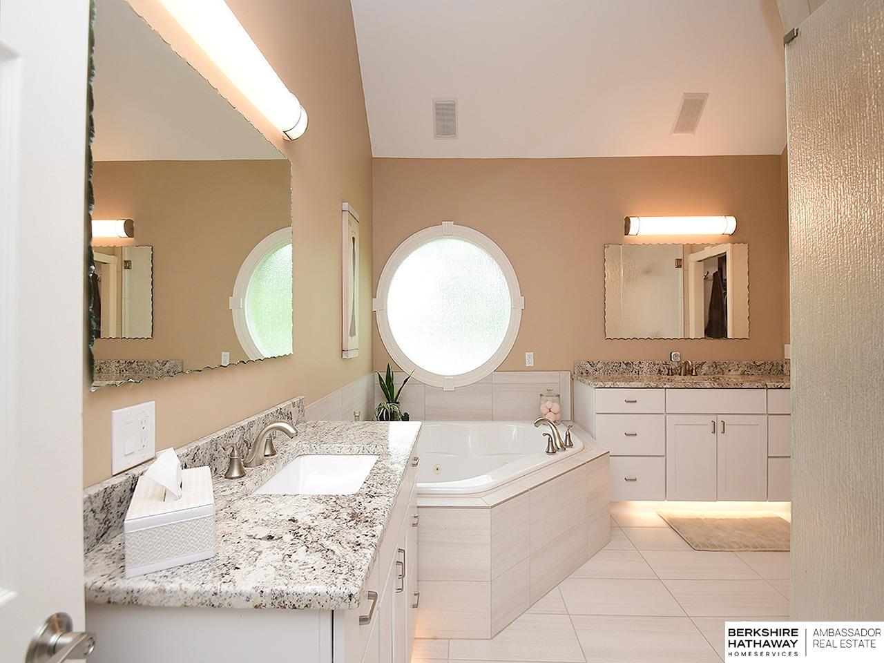 2227 S 189th Circle, Omaha, Nebraska image 31