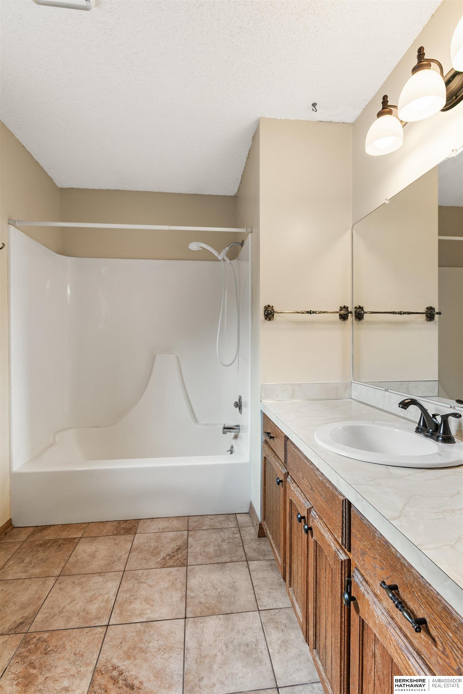 2831 Dorothy Drive, Lincoln, Nebraska image 19