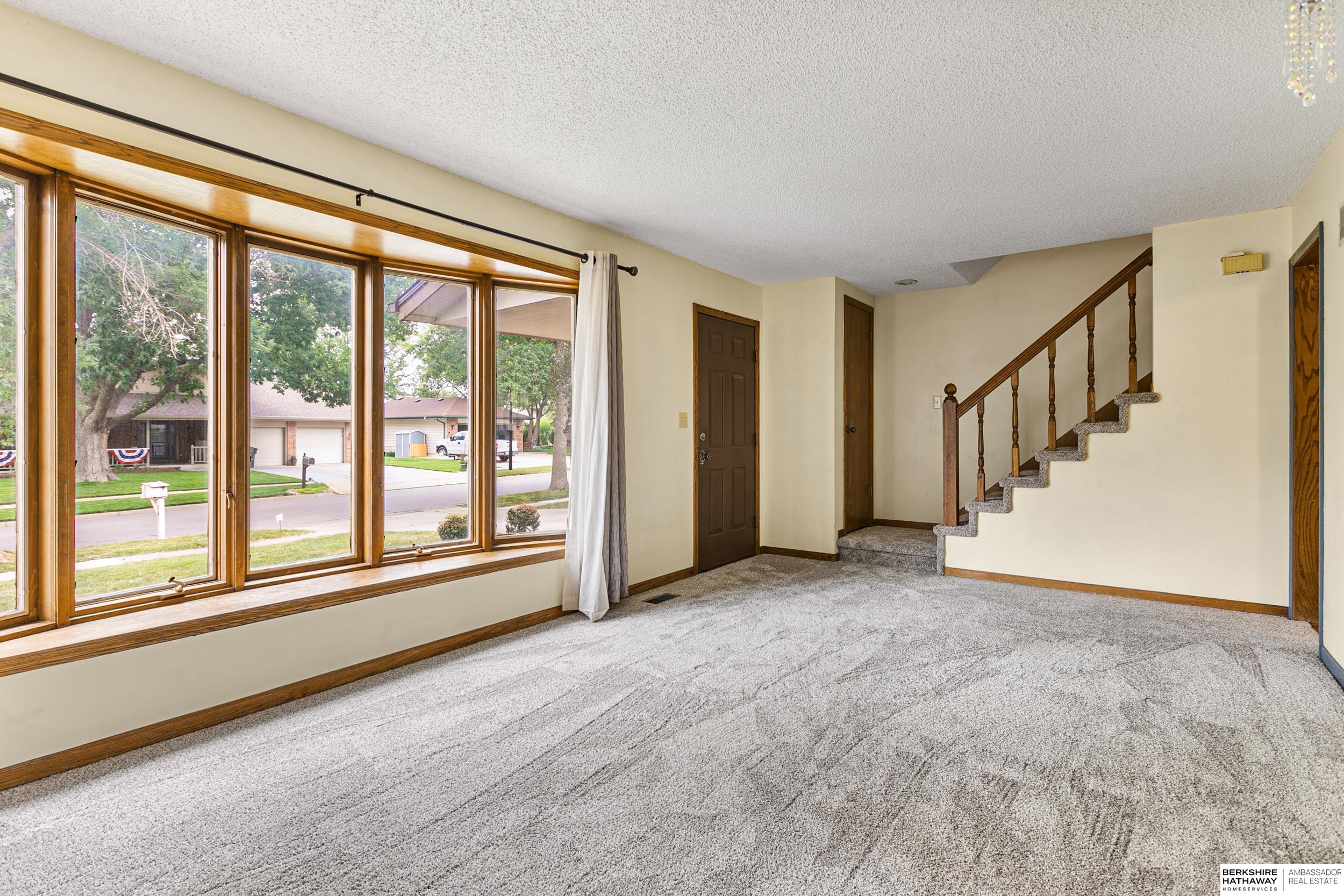 2831 Dorothy Drive, Lincoln, Nebraska image 6