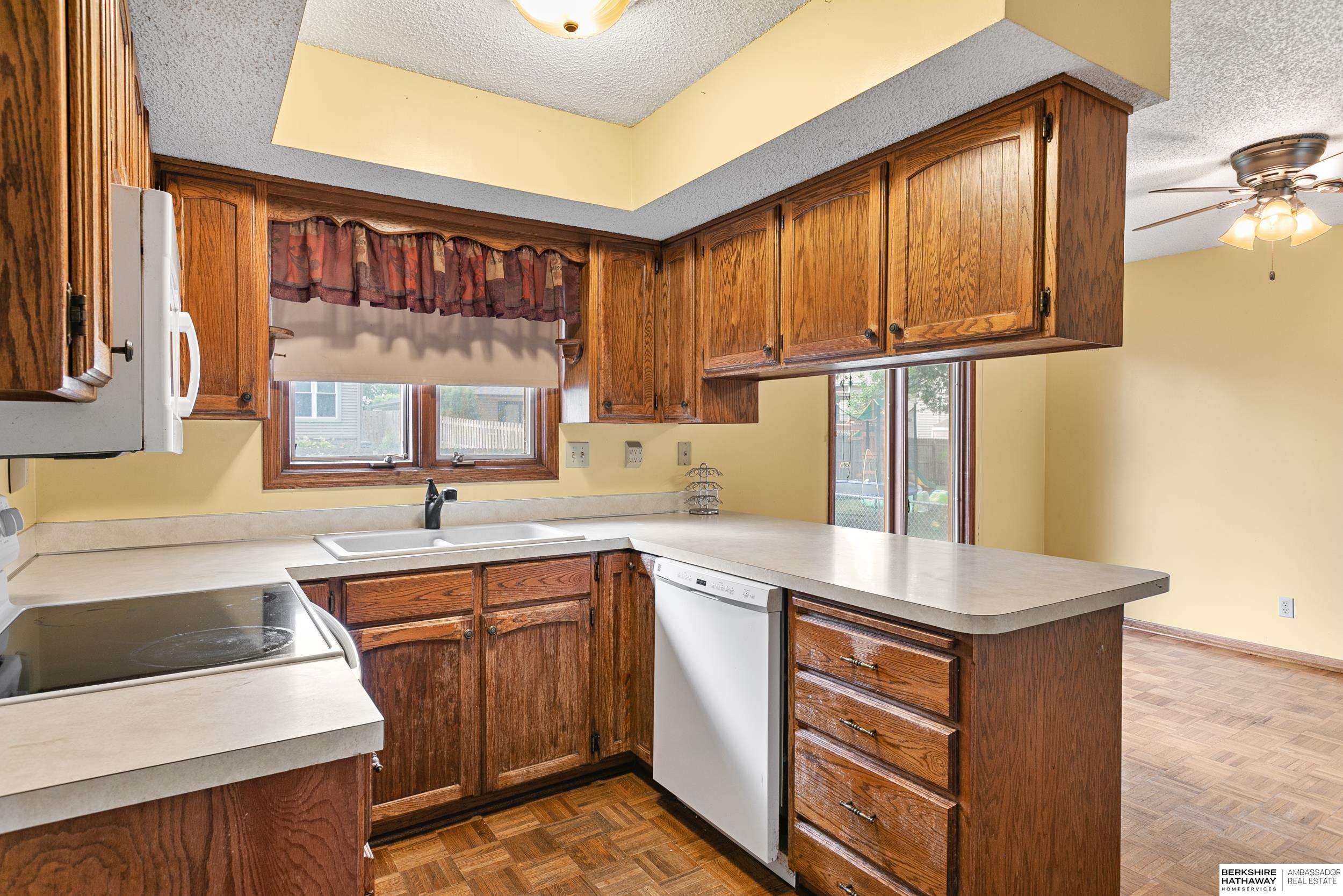 2831 Dorothy Drive, Lincoln, Nebraska image 9