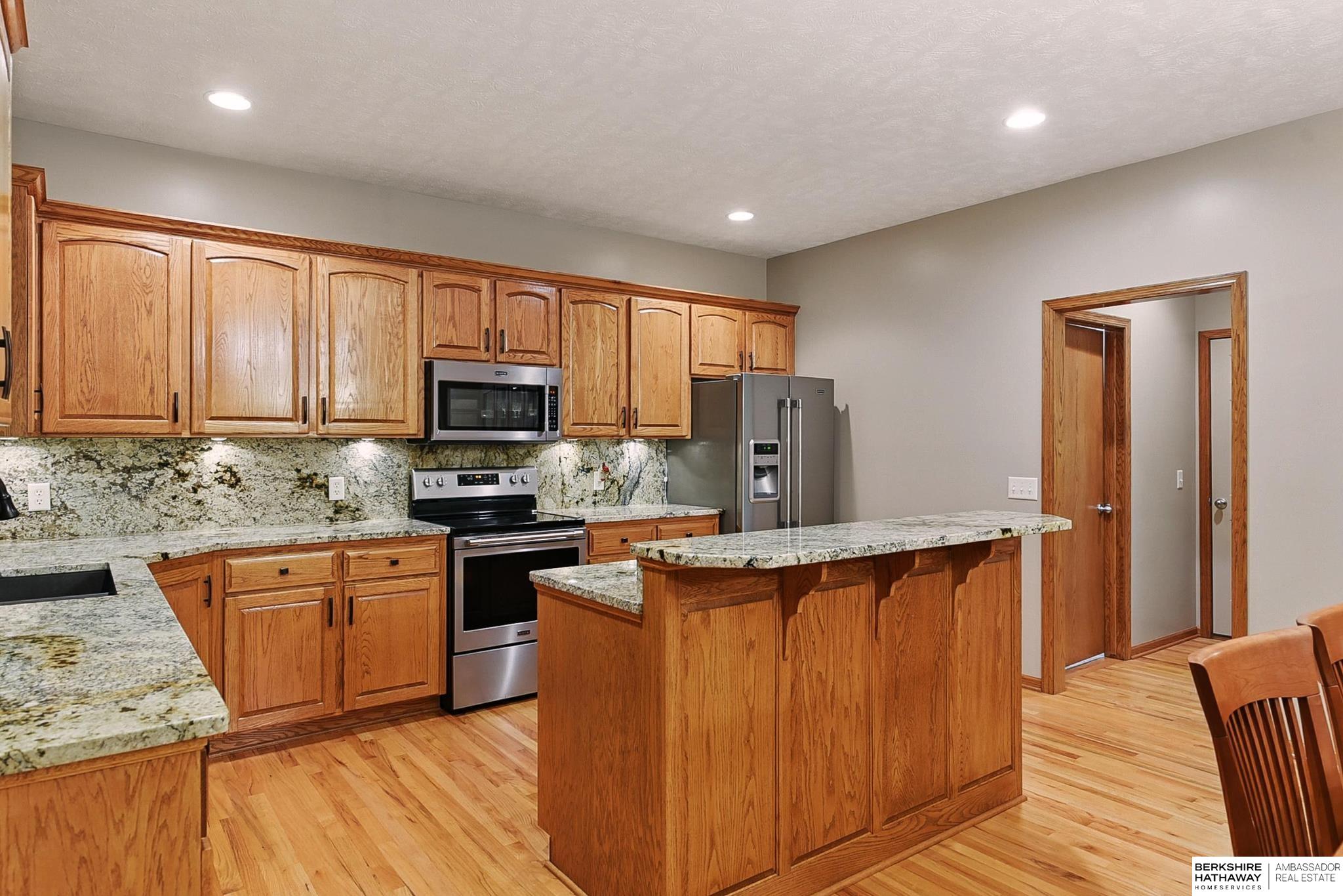 21317 Hampton Drive, Gretna, Nebraska image 13
