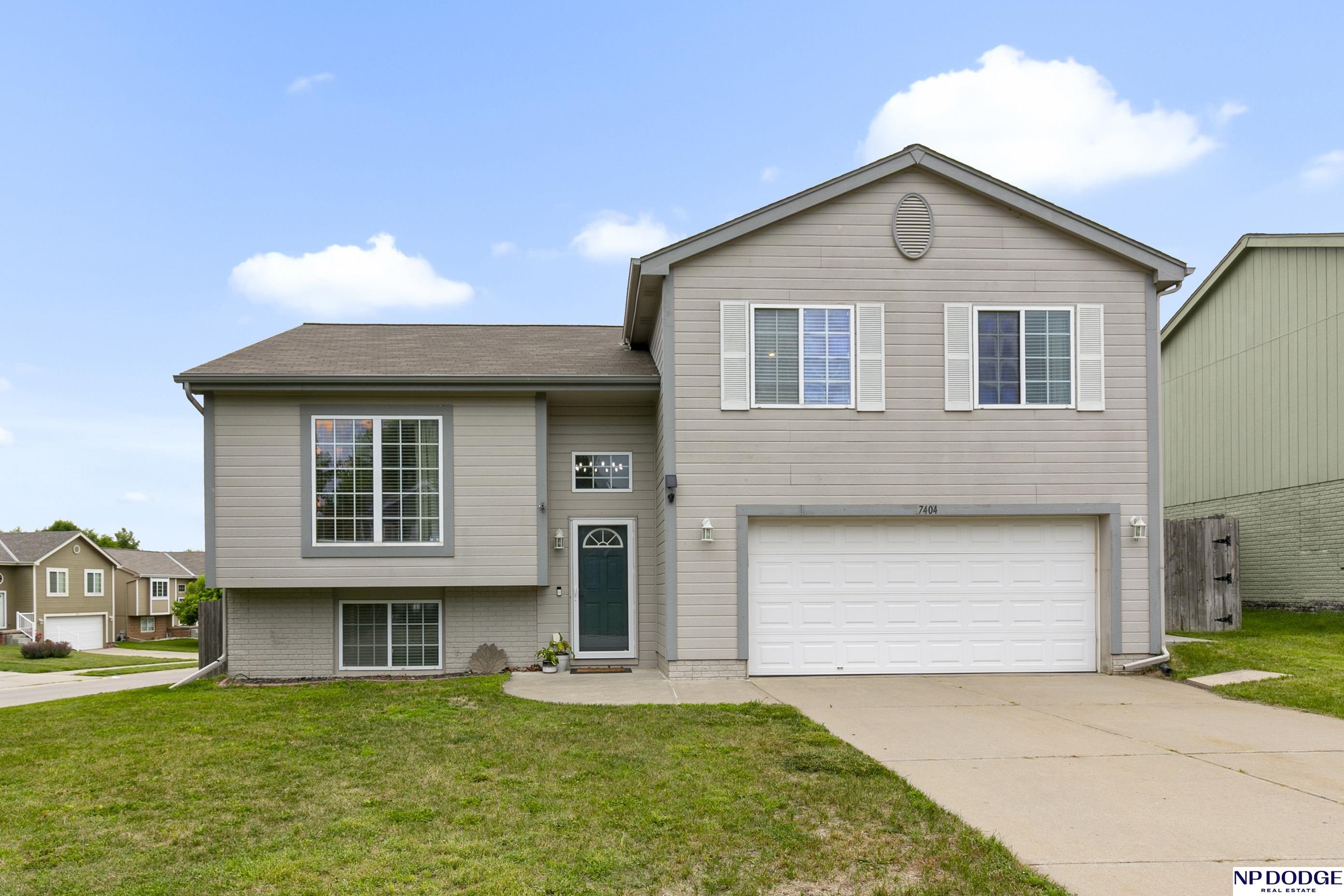 7404 N 74 Street, Omaha