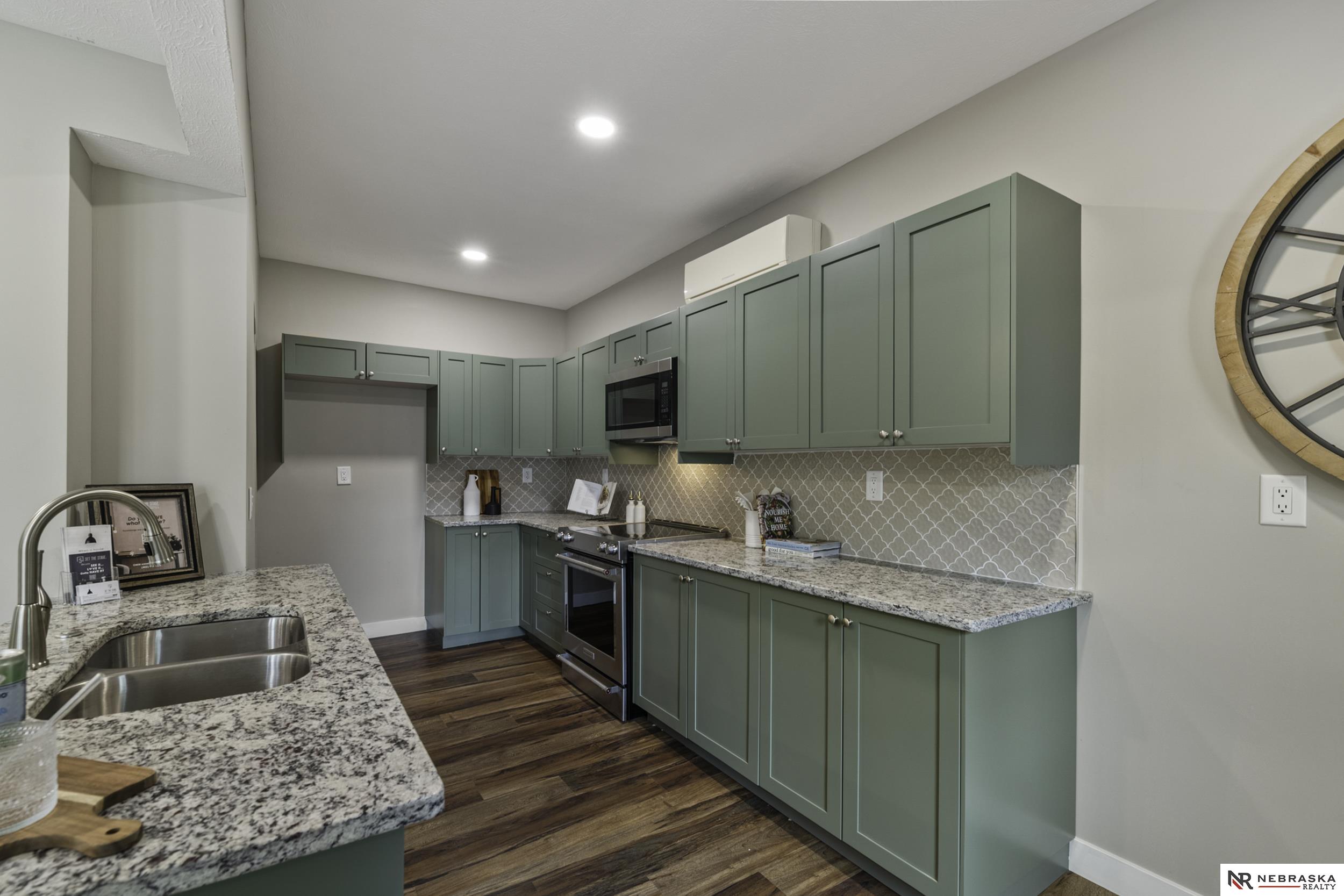5805 Florence Boulevard, Omaha, Nebraska image 23