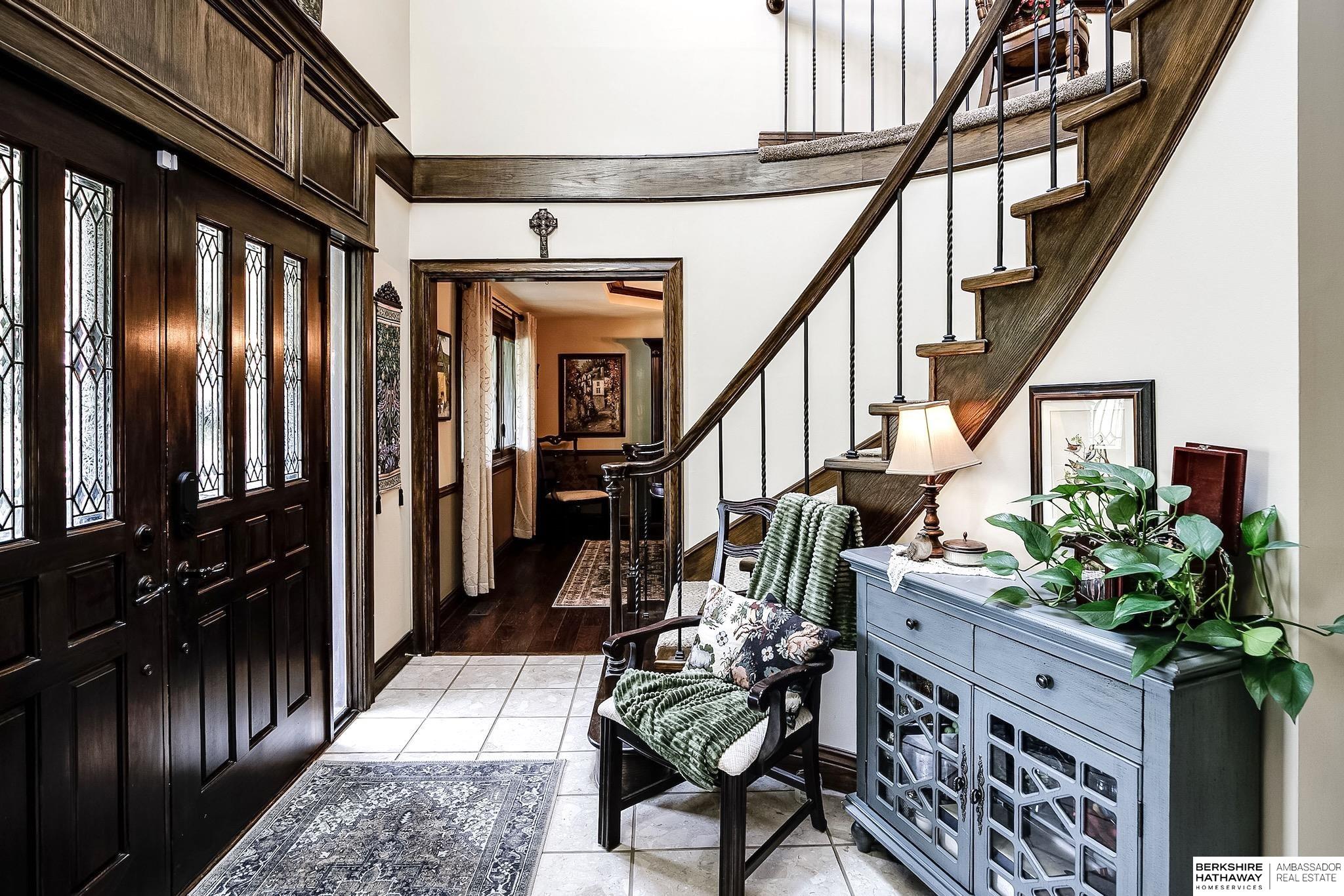 13619 Parker Circle, Omaha, Nebraska image 2