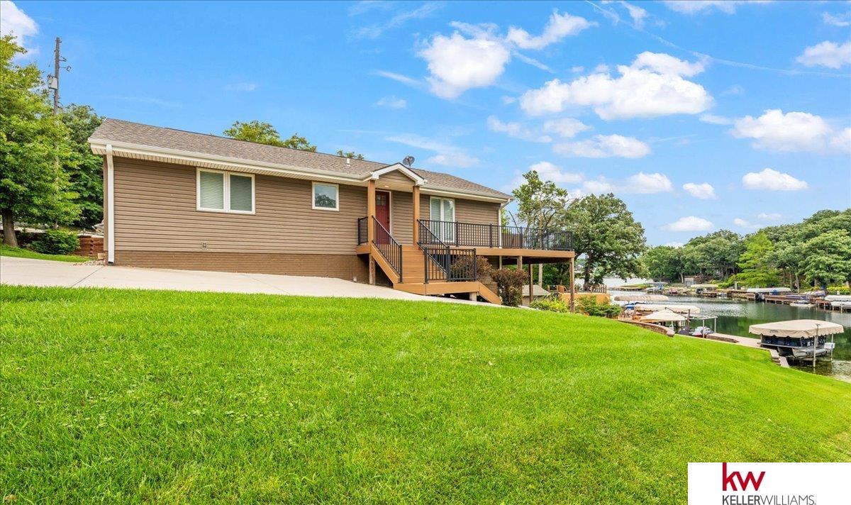8833 Verdon Circle, Plattsmouth, Nebraska image 4