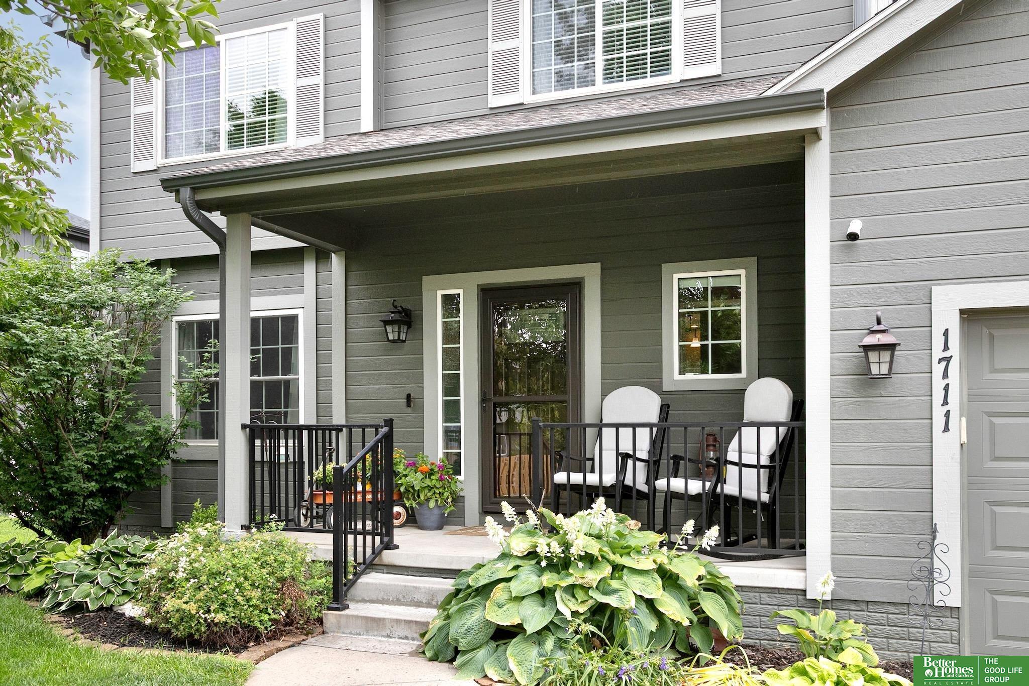 1711 Lakewood Drive, Papillion, Nebraska image 2