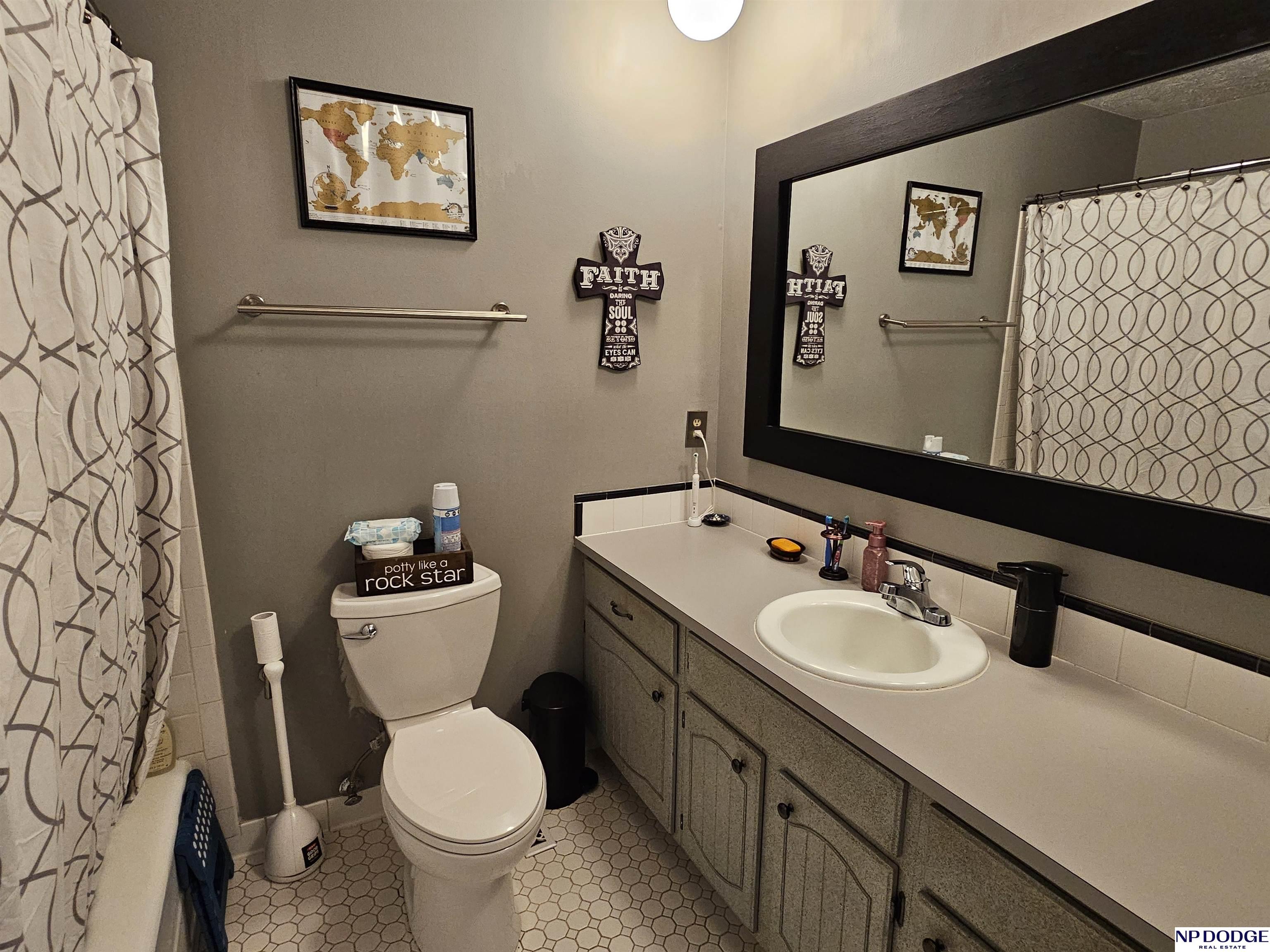 12724 Miami Circle, Omaha, Nebraska image 9