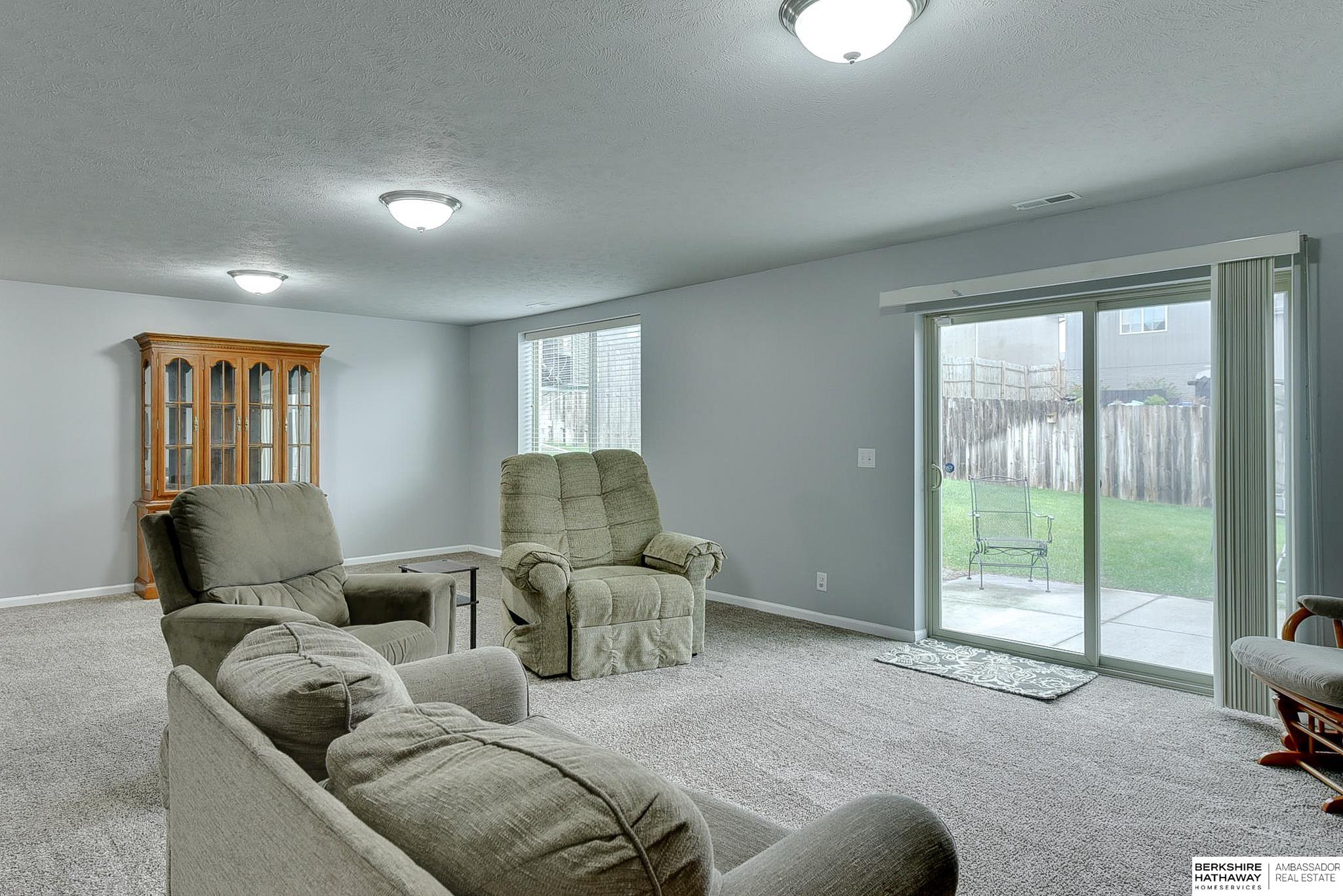 14562 Potter Circle, Bennington, Nebraska image 16