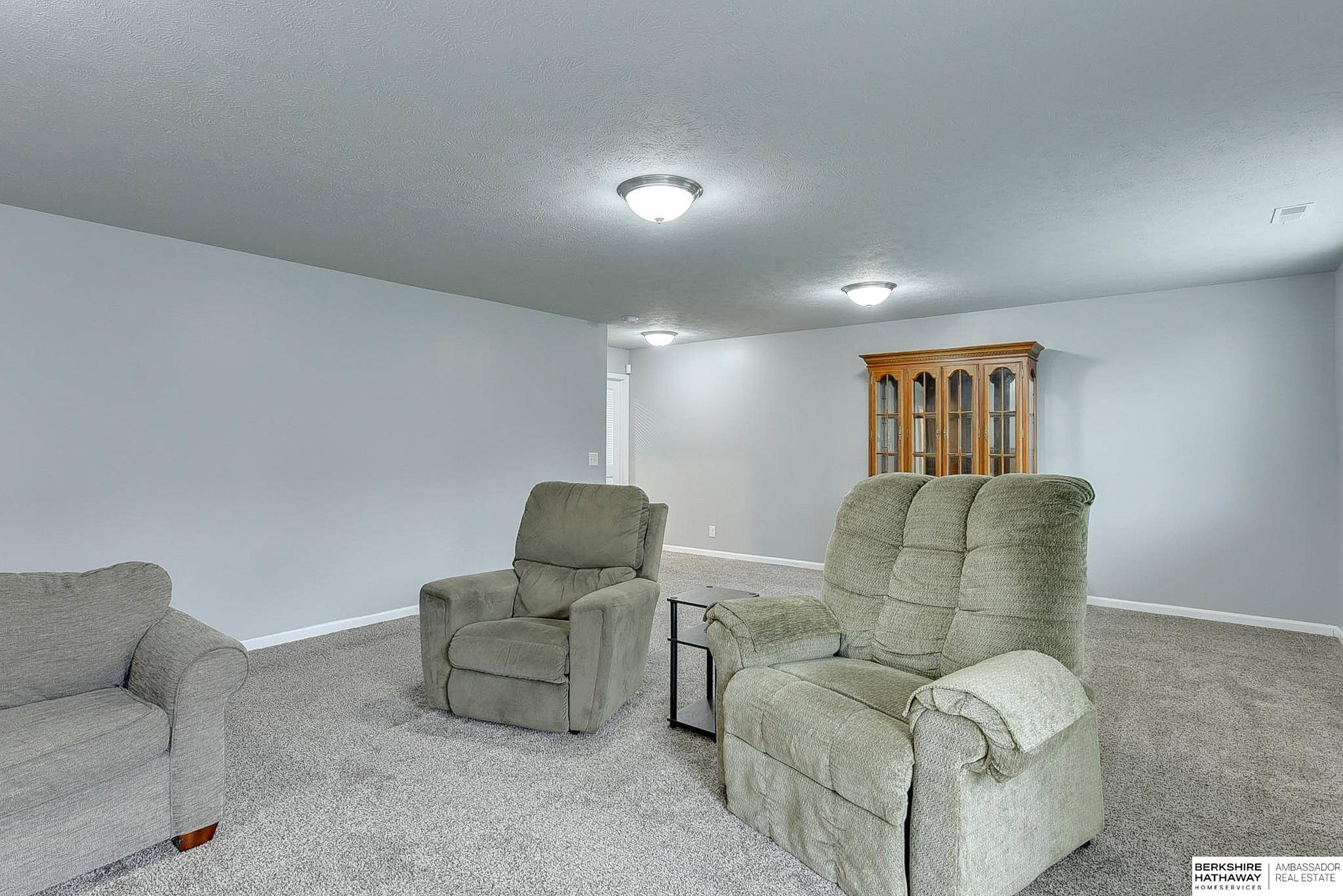 14562 Potter Circle, Bennington, Nebraska image 26