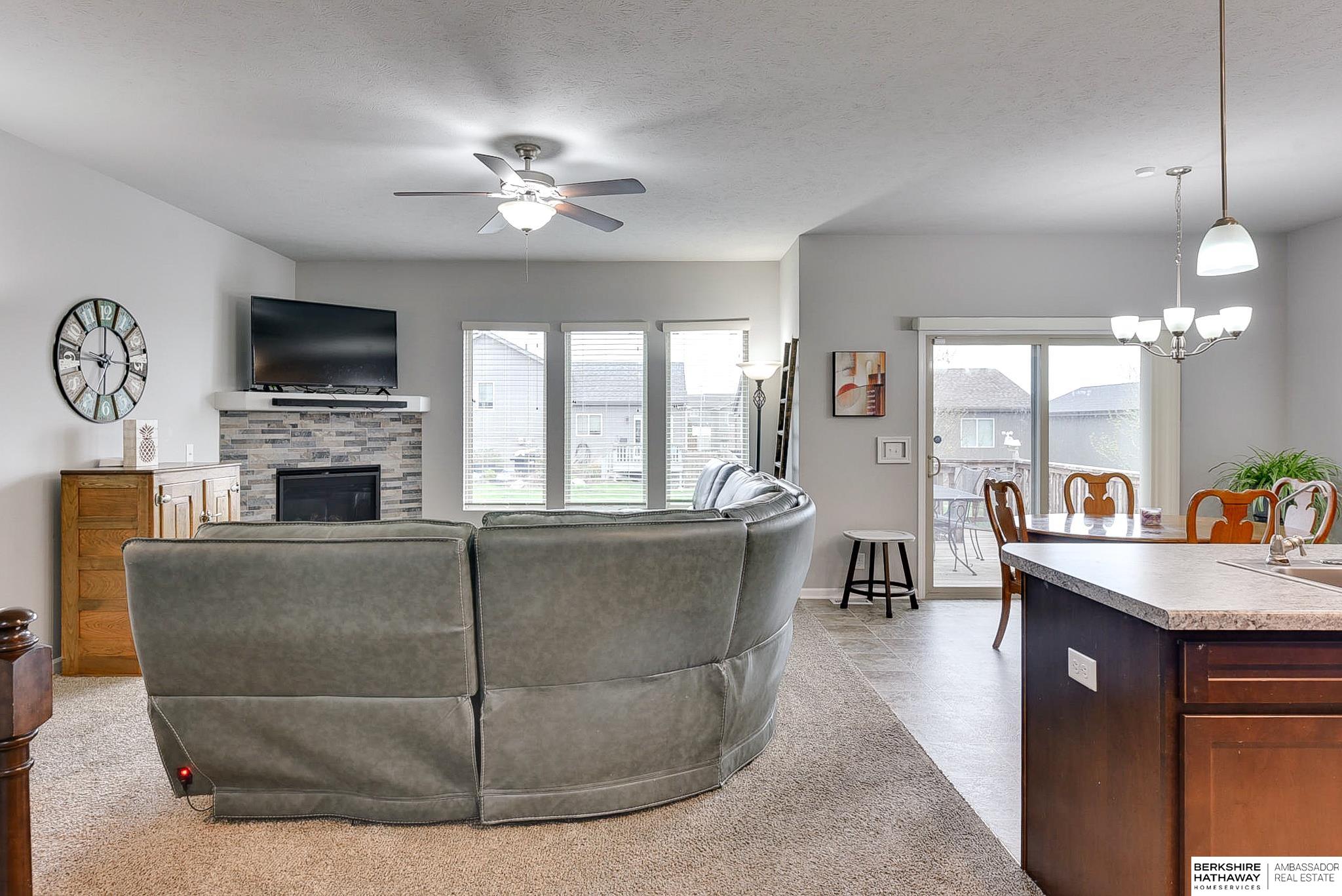 14562 Potter Circle, Bennington, Nebraska image 8