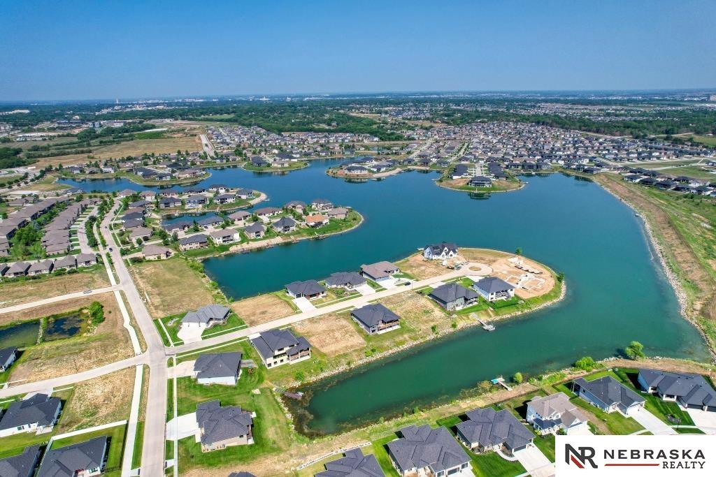 10379 Wayborough Lane, Lincoln, Nebraska image 2