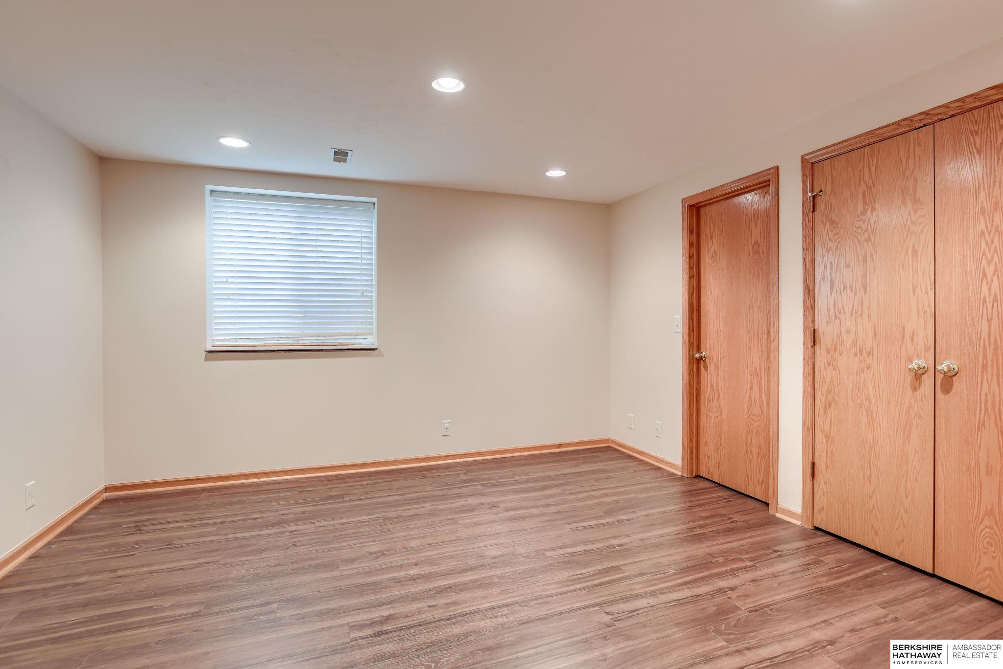 13406 Erskine Street, Omaha, Nebraska image 32