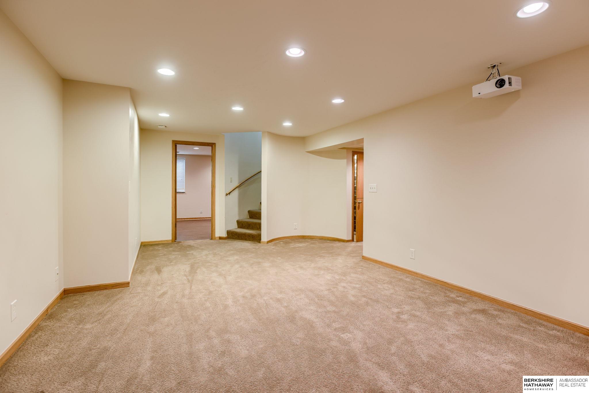 13406 Erskine Street, Omaha, Nebraska image 38