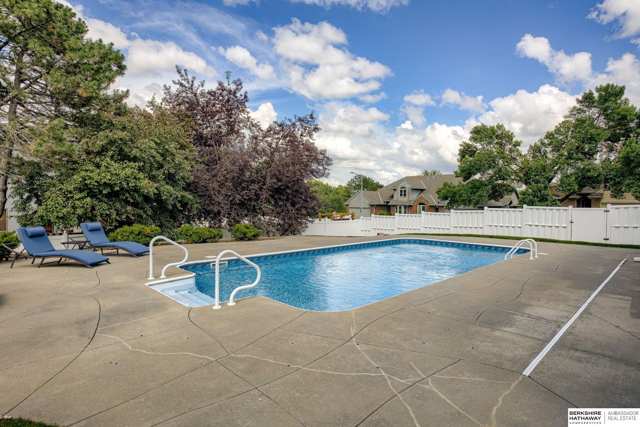 13406 Erskine Street, Omaha, Nebraska image 45