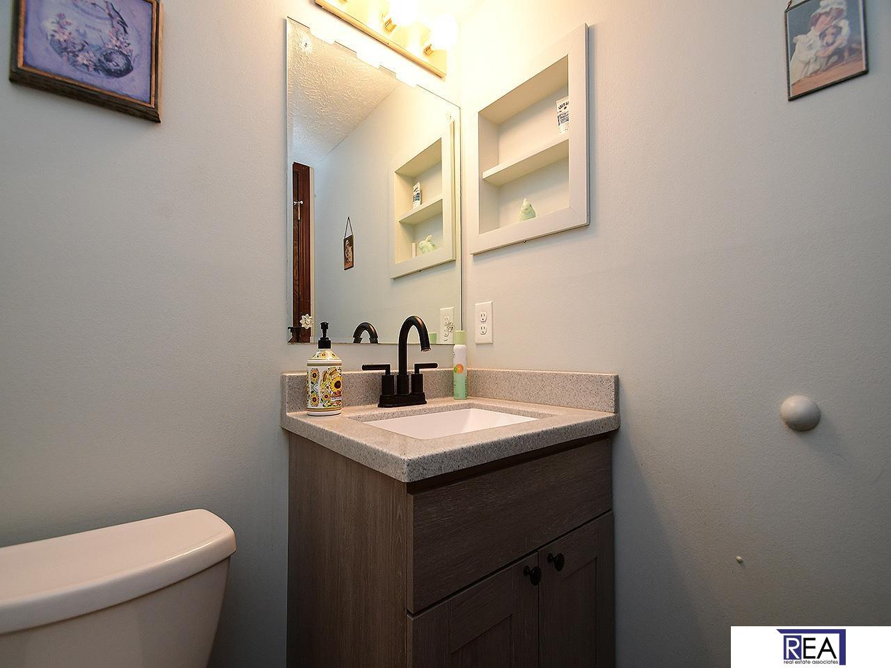 4711 S 102nd Street, Omaha, Nebraska image 9