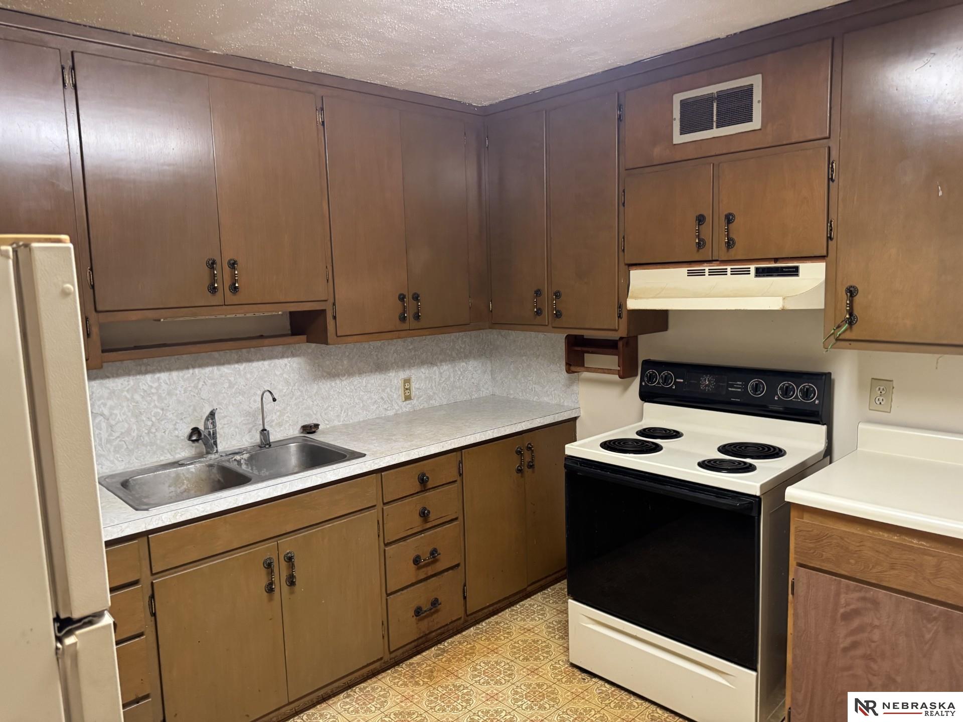 128 S Elm Street, Wahoo, Nebraska image 2