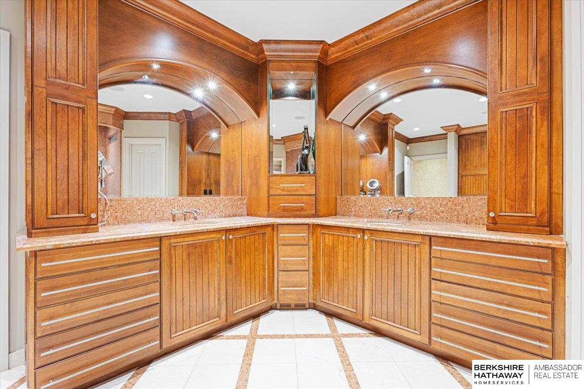 717 Hackberry Road, Omaha, Nebraska image 39