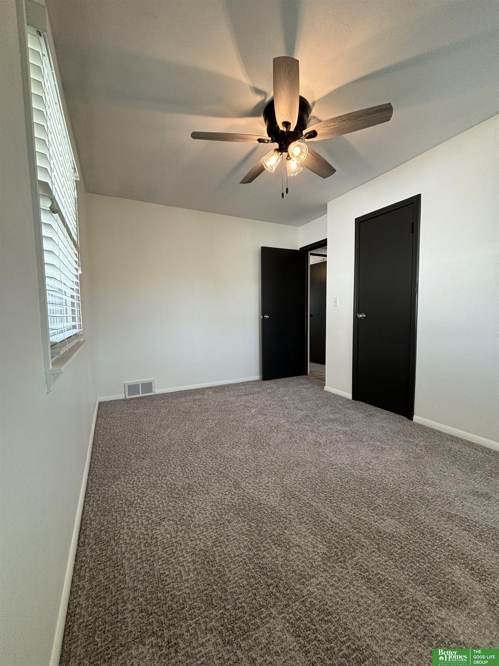 20762 Elkhorn Drive, Elkhorn, Nebraska image 15