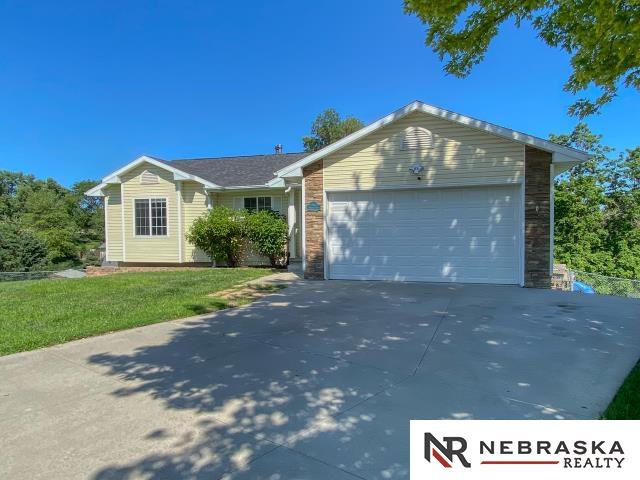 19003 Morrissey Circle, Omaha, Nebraska image 1