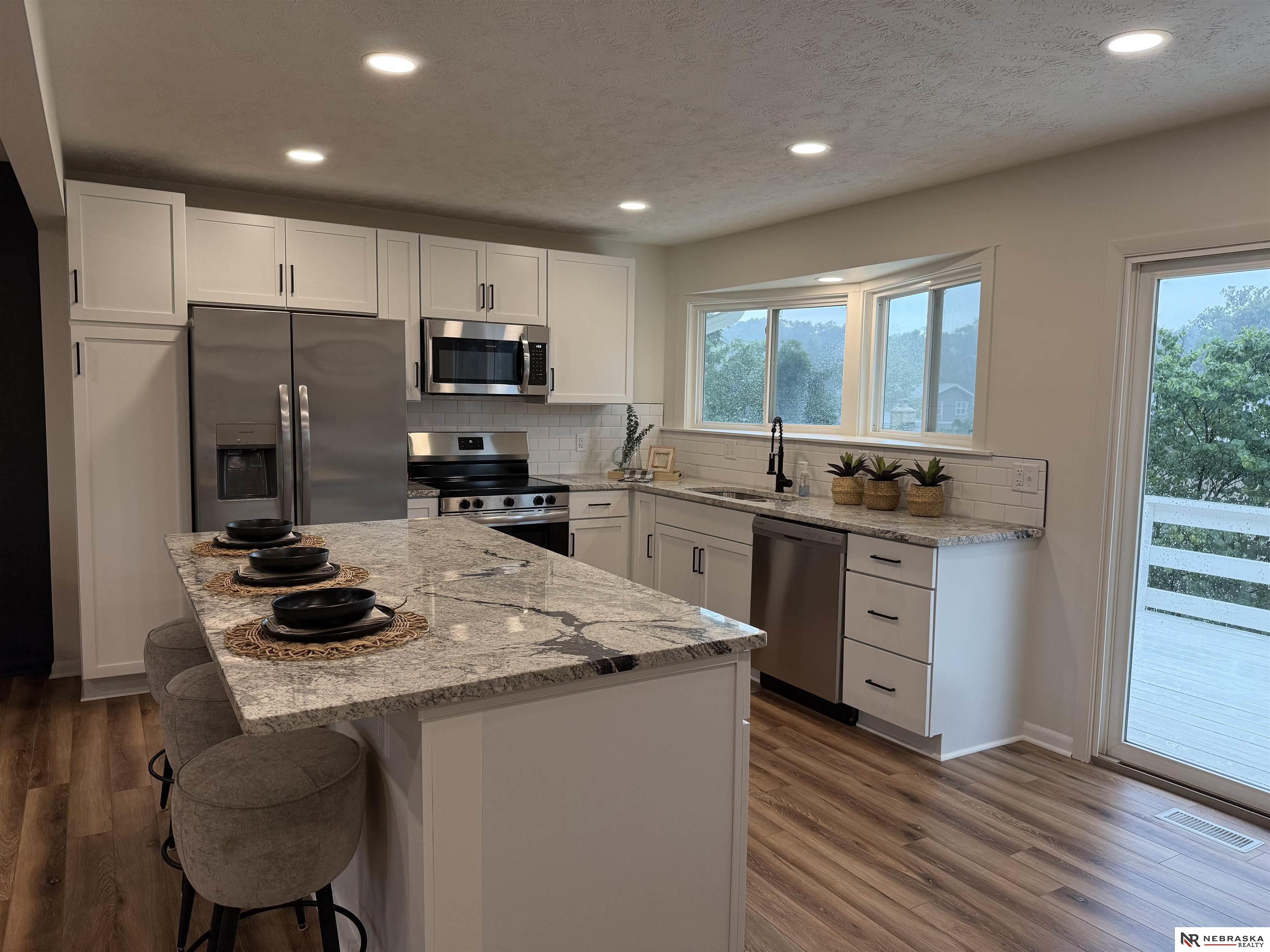 9938 Orchard Circle, Omaha, Nebraska image 2
